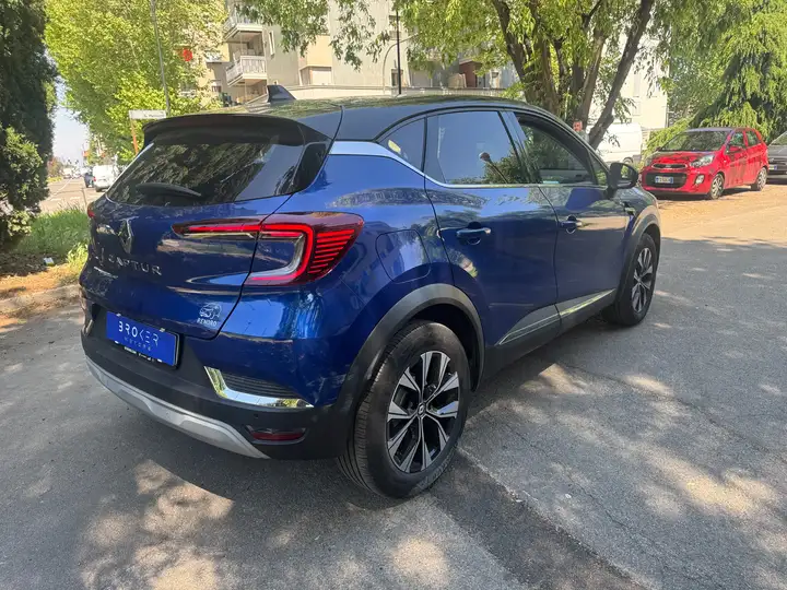 Renault Captur 1.0 tce Intens 90cv my21 2023 — foto 5