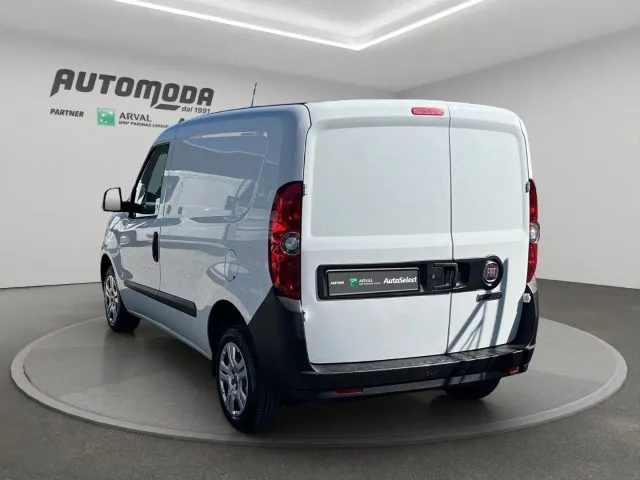 FIAT Doblo 1.6MJT 105CV Cargo Business 2022 — foto 6
