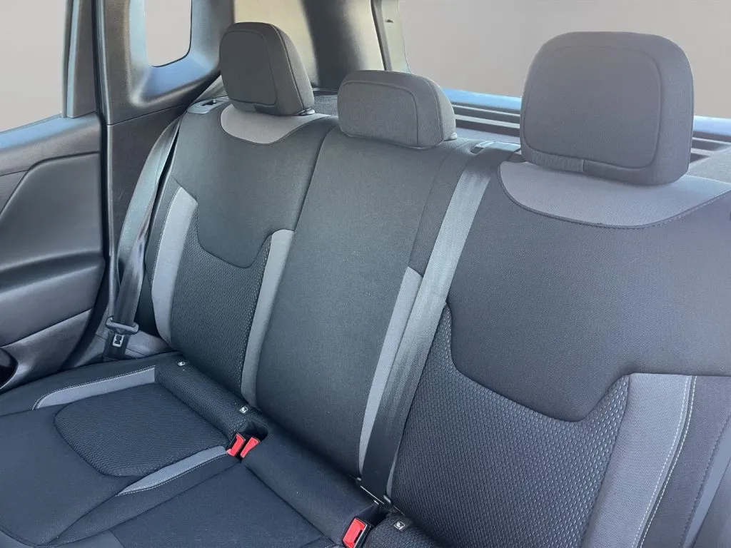 Jeep 120CV Limited Autocarro N1 2022 — foto 8