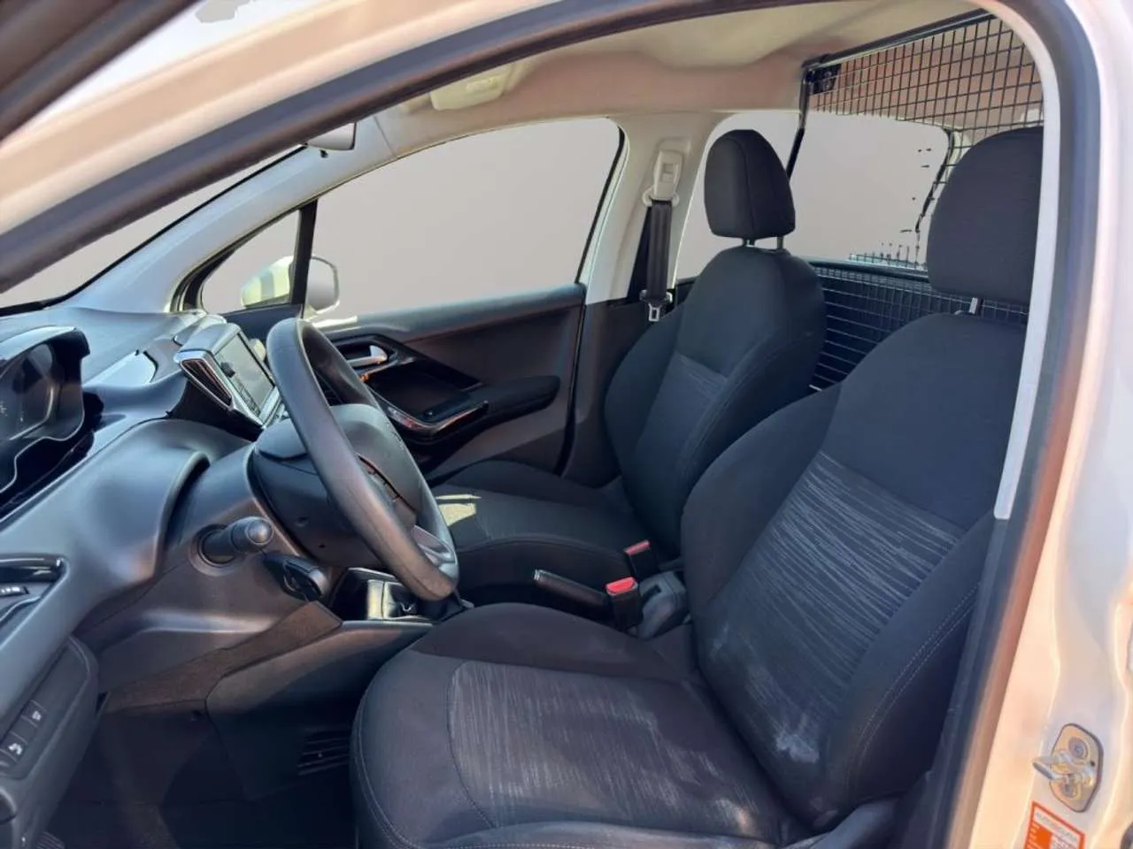 PEUGEOT 208 VAN 100CV 2POSTI 2020 — foto 7