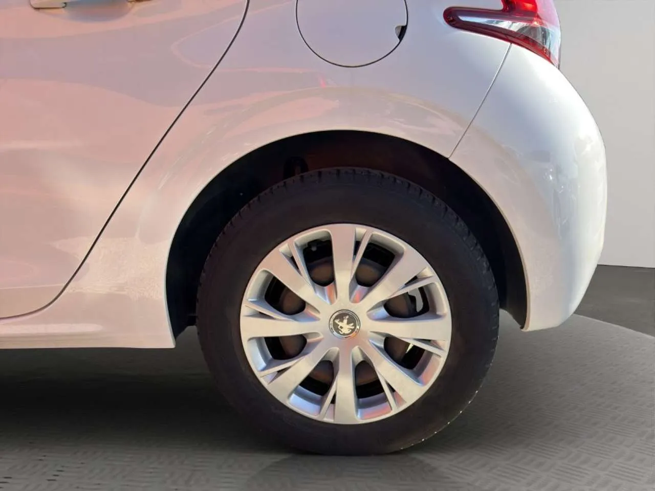 PEUGEOT 208 VAN 100CV 2POSTI 2020 — foto 15
