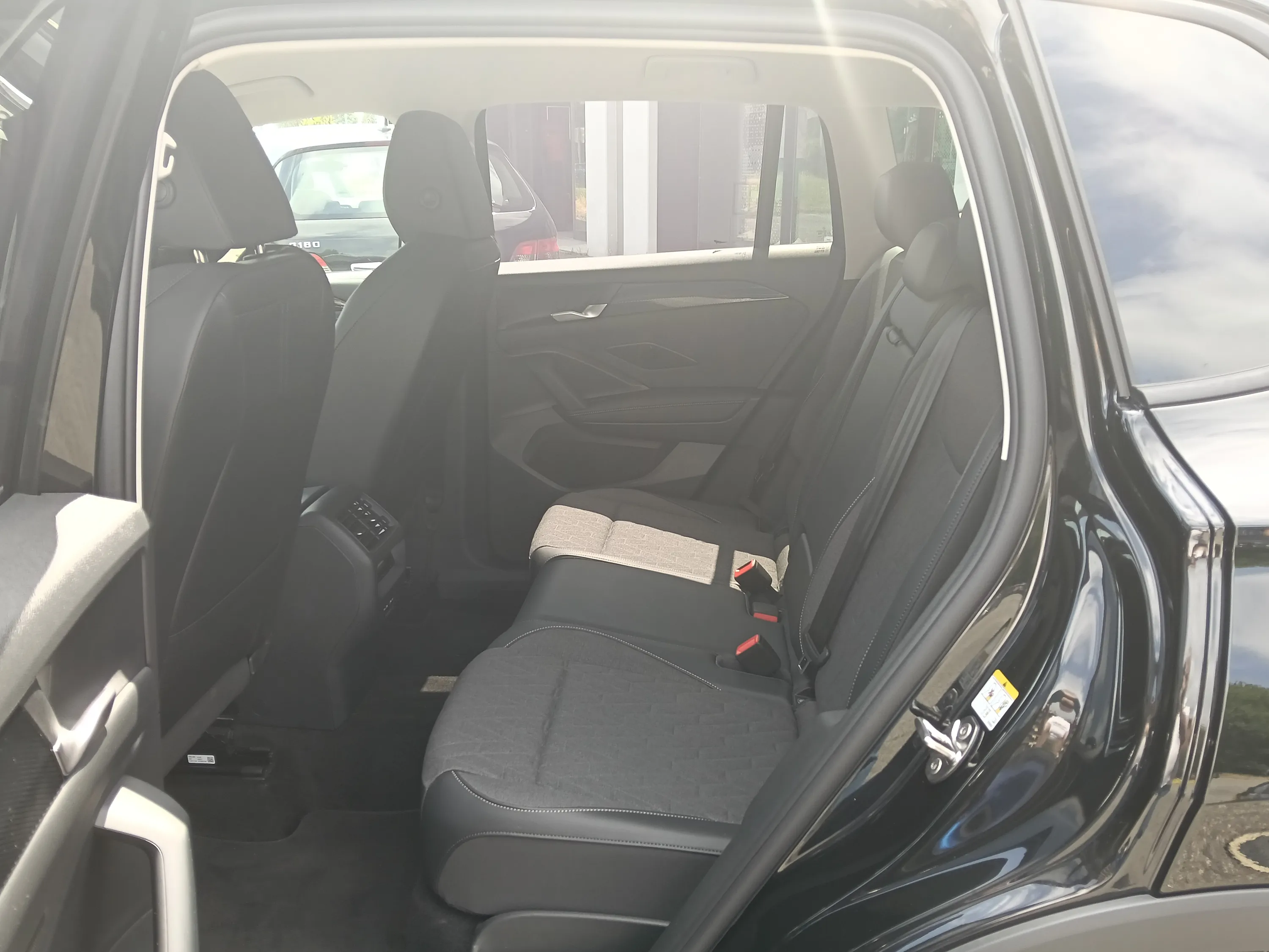 Volkswagen Tiguan 1.5 tsi ehybrid Edition Plus 204cv dsg 2025 — foto 11