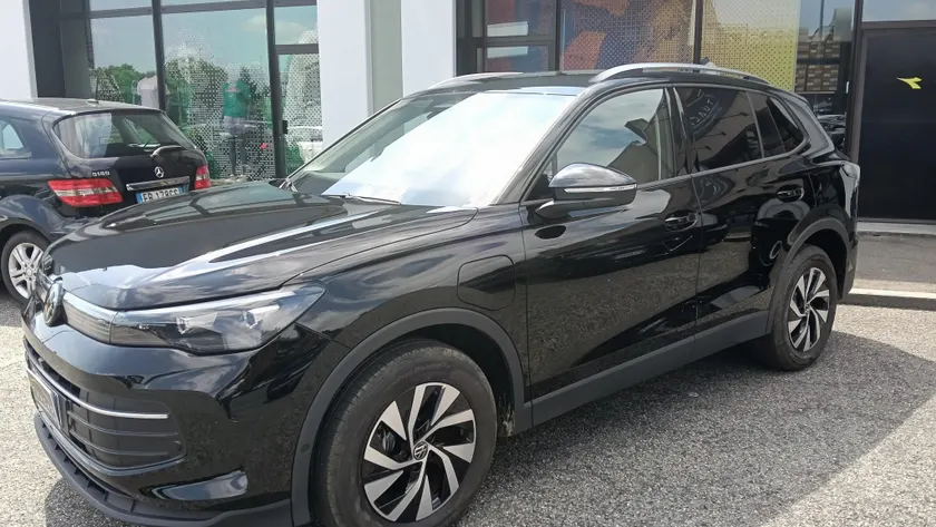 Volkswagen Tiguan 1.5 tsi ehybrid Edition Plus 204cv dsg 2025