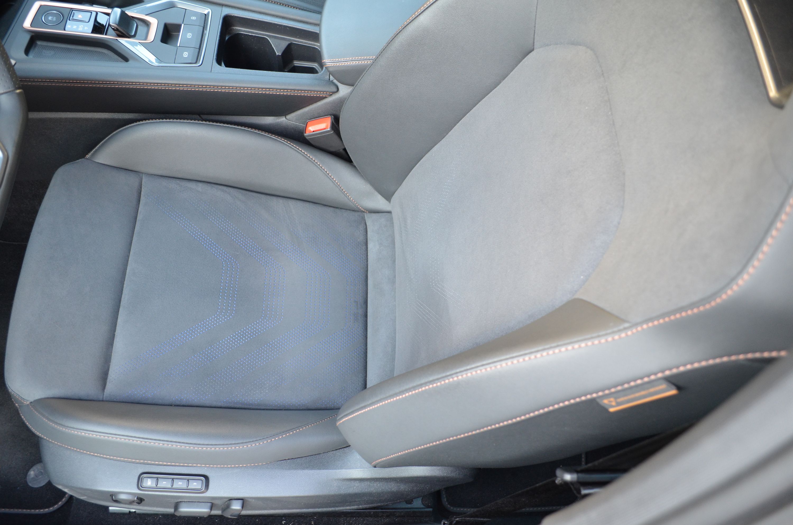 Cupra Formentor 1.5 e-hybrid 204cv dsg 2025 — foto 16