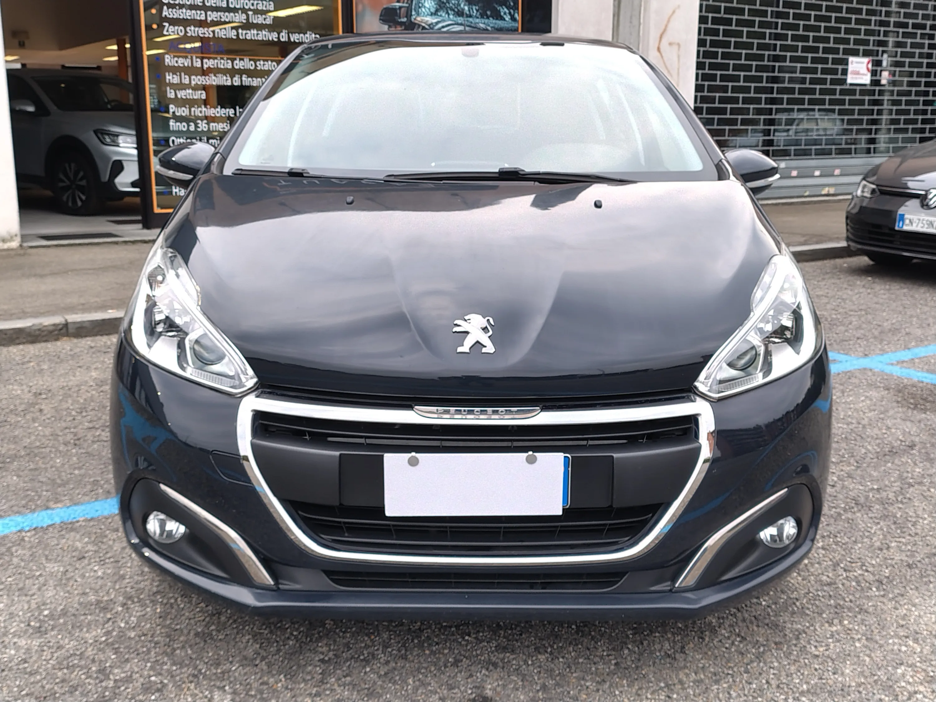 Peugeot 208 5p 1.2 puretech Allure s&s 82cv neopatentati 2018 — foto 2
