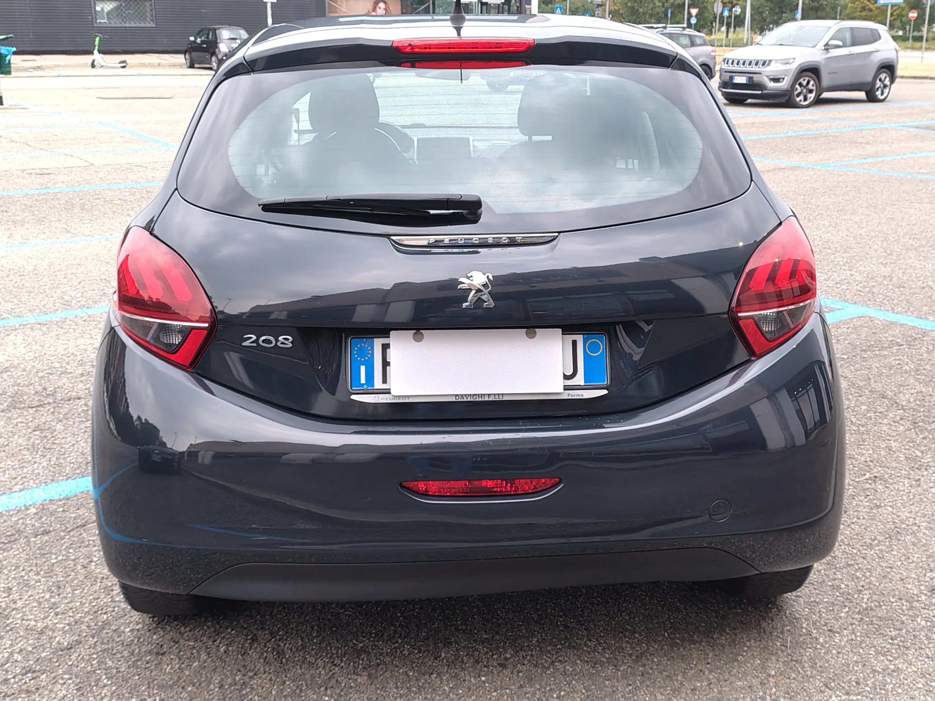 Peugeot 208 5p 1.2 puretech Allure s&s 82cv neopatentati 2018 — foto 6