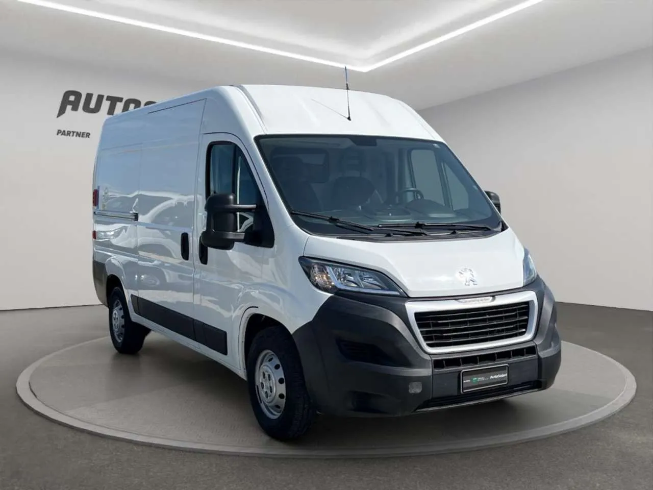 PEUGEOT Boxer 35 2.2HDi SPONDA CARICATRICE 2020 — foto 3