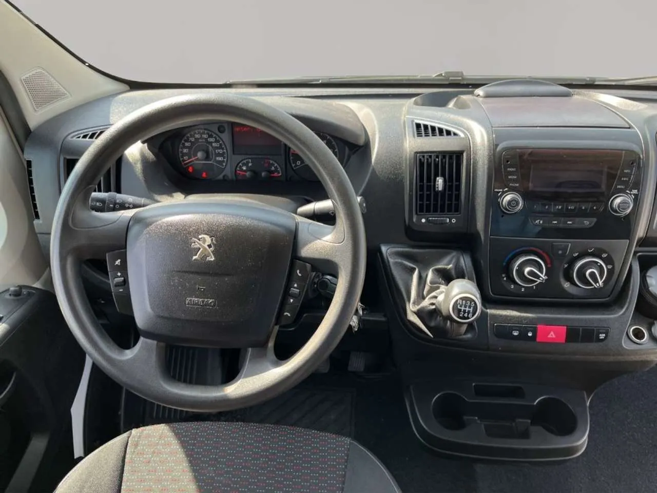 PEUGEOT Boxer 35 2.2HDi SPONDA CARICATRICE 2020 — foto 9