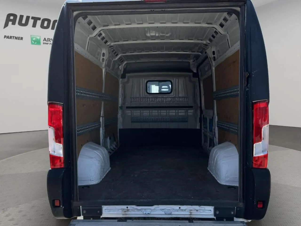 PEUGEOT Boxer 35 2.2HDi SPONDA CARICATRICE 2020 — foto 14