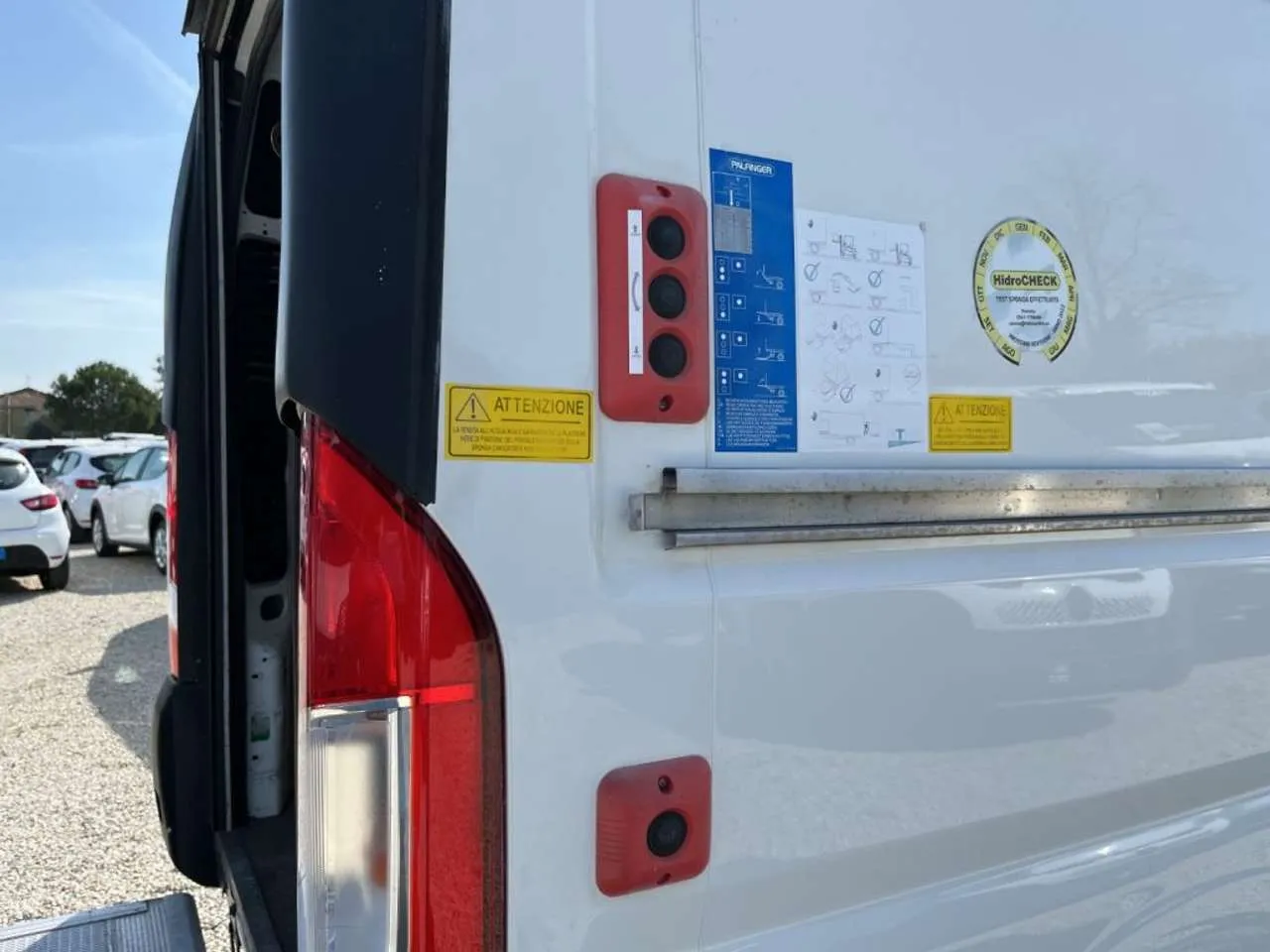 PEUGEOT Boxer 35 2.2HDi SPONDA CARICATRICE 2020 — foto 15
