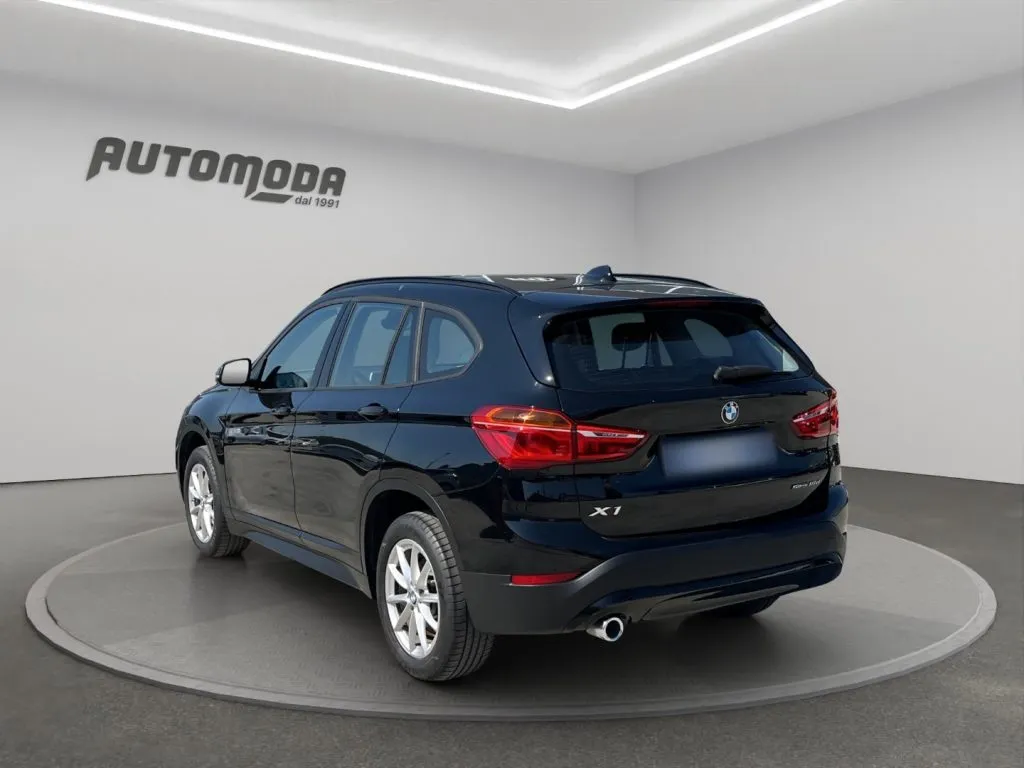 BMW X1 sdrive16d 2022 — foto 6