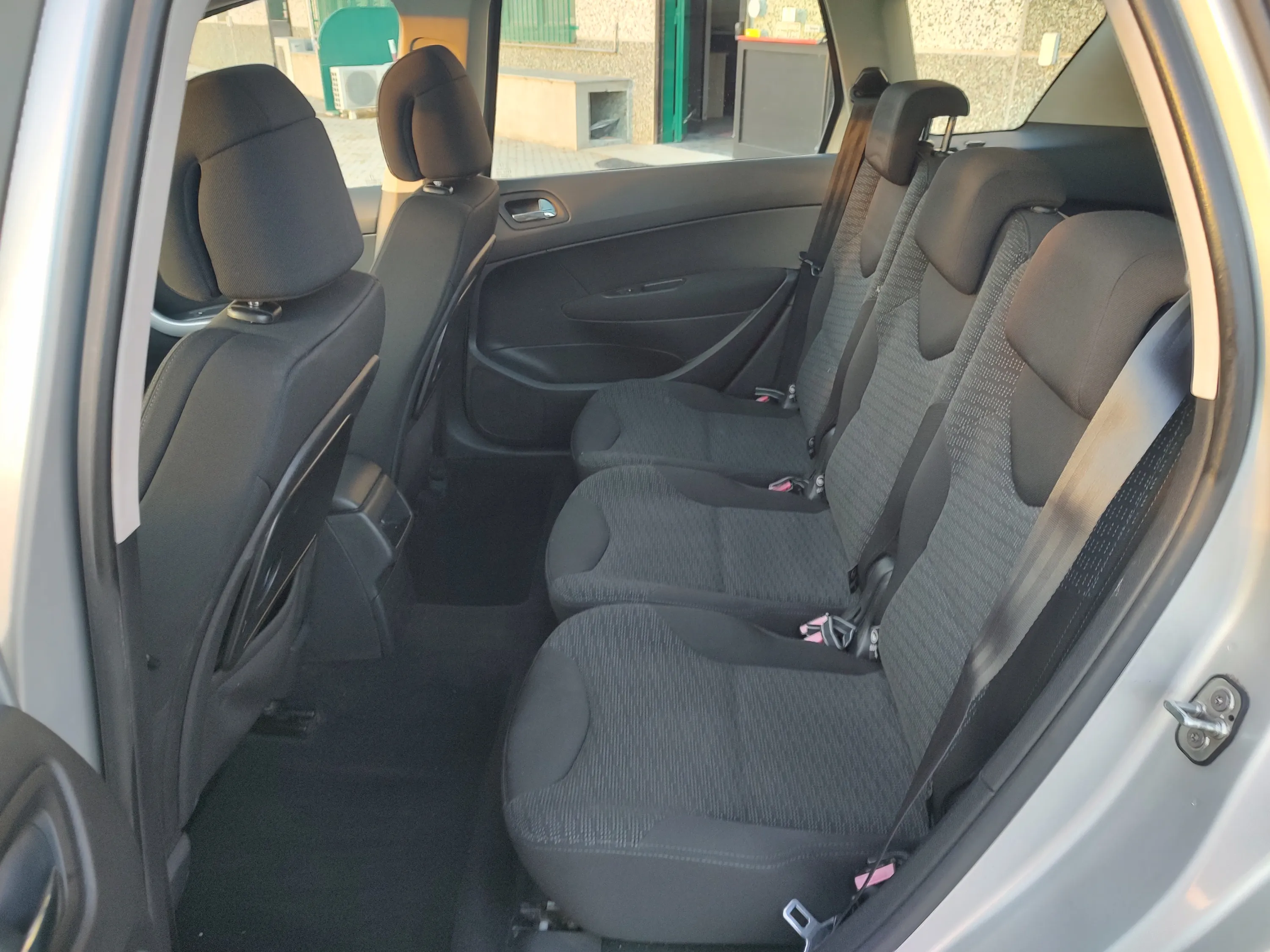 Peugeot 308 SW 1.6 hdi 16v Tecno Ciel 110cv fap 2009 — foto 13