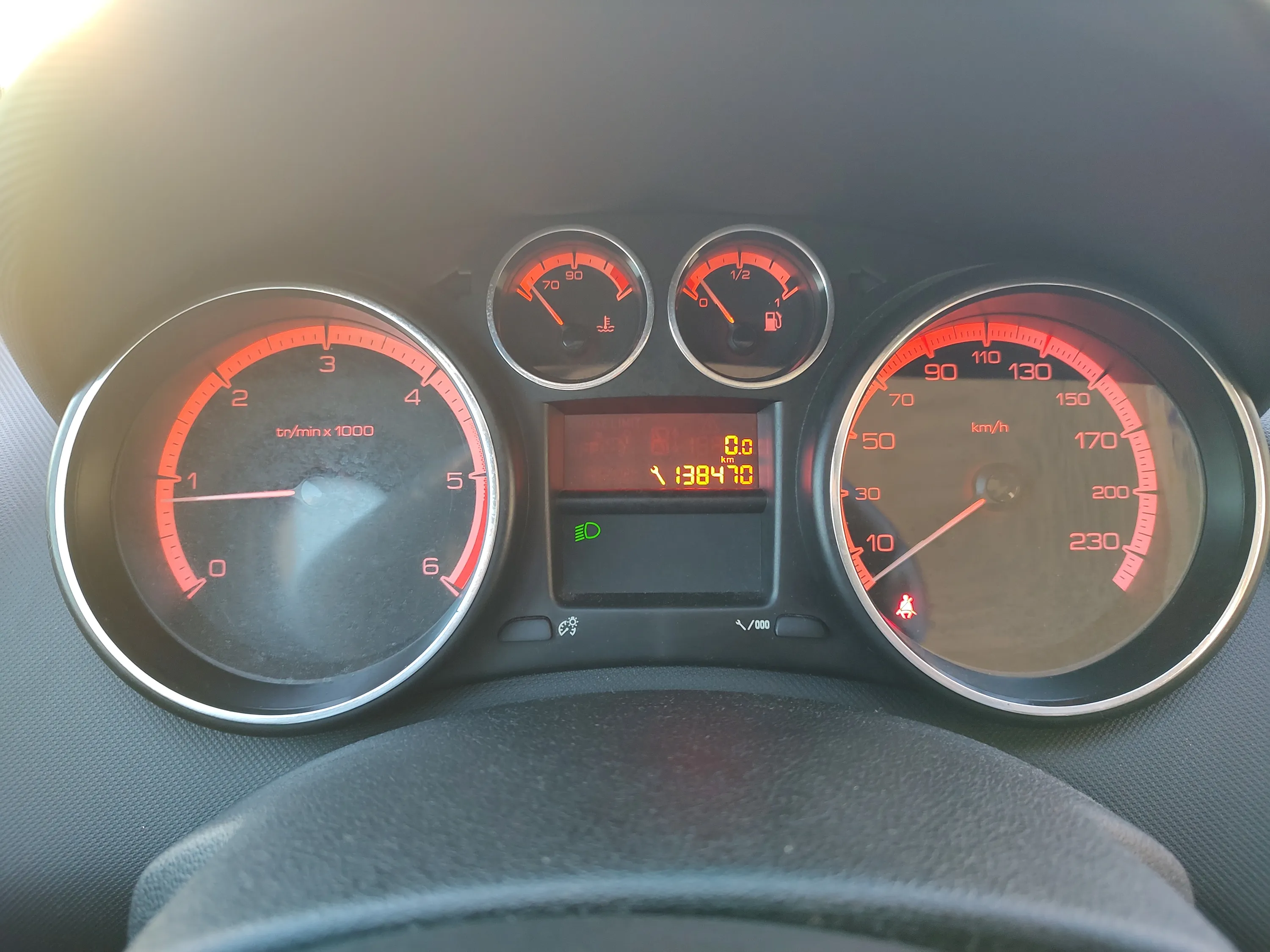 Peugeot 308 SW 1.6 hdi 16v Tecno Ciel 110cv fap 2009 — foto 10