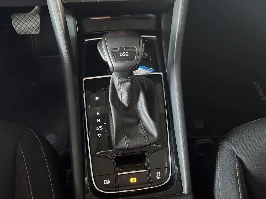 Skoda Karoq 1.5 tsi Ambition dsg 60.000KM 2022 — foto 18