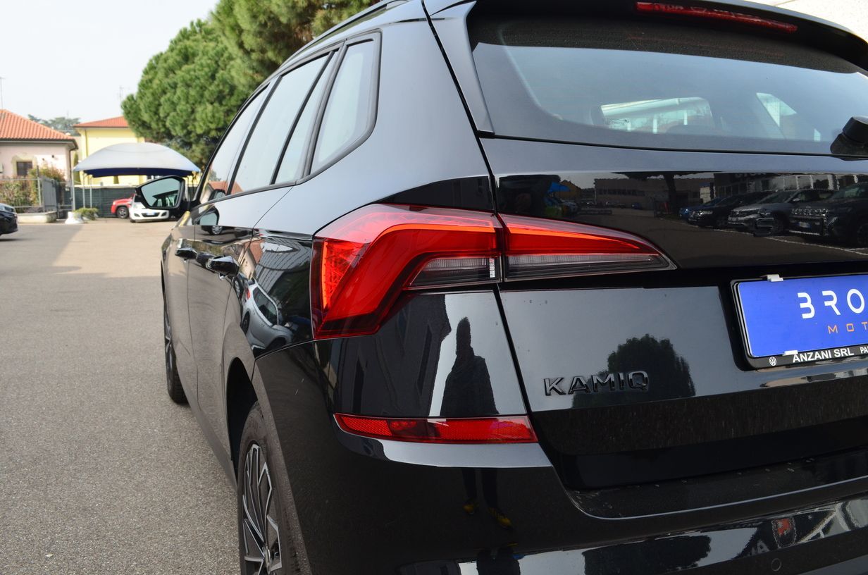 Skoda Kamiq 1.5 tsi Black Dots 150cv dsg 2023 — foto 10