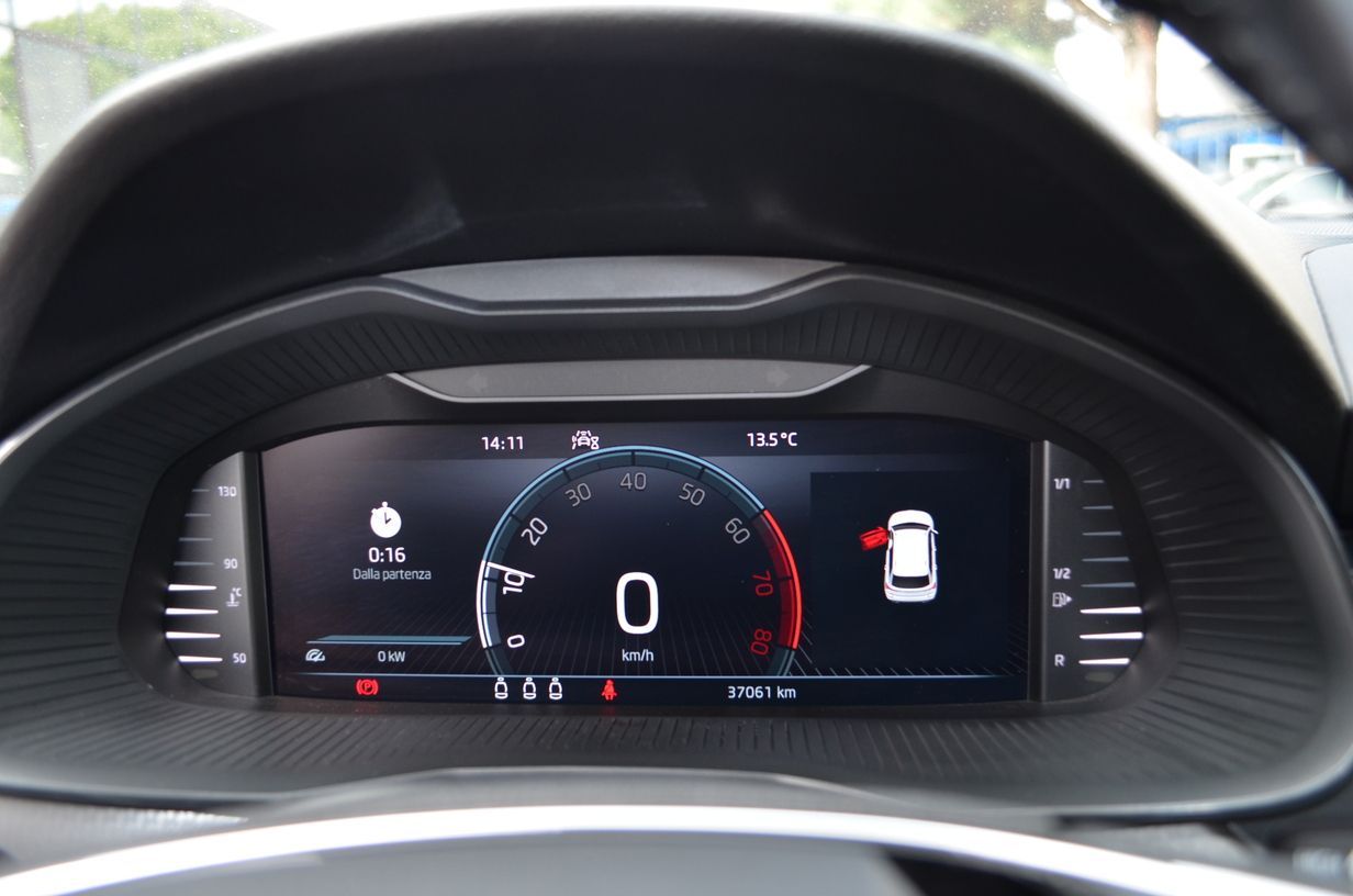 Skoda Kamiq 1.5 tsi Black Dots 150cv dsg 2023 — foto 14