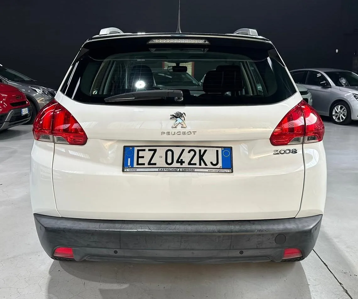 Peugeot 2008 Benzina Neopatentati 2015 — foto 5