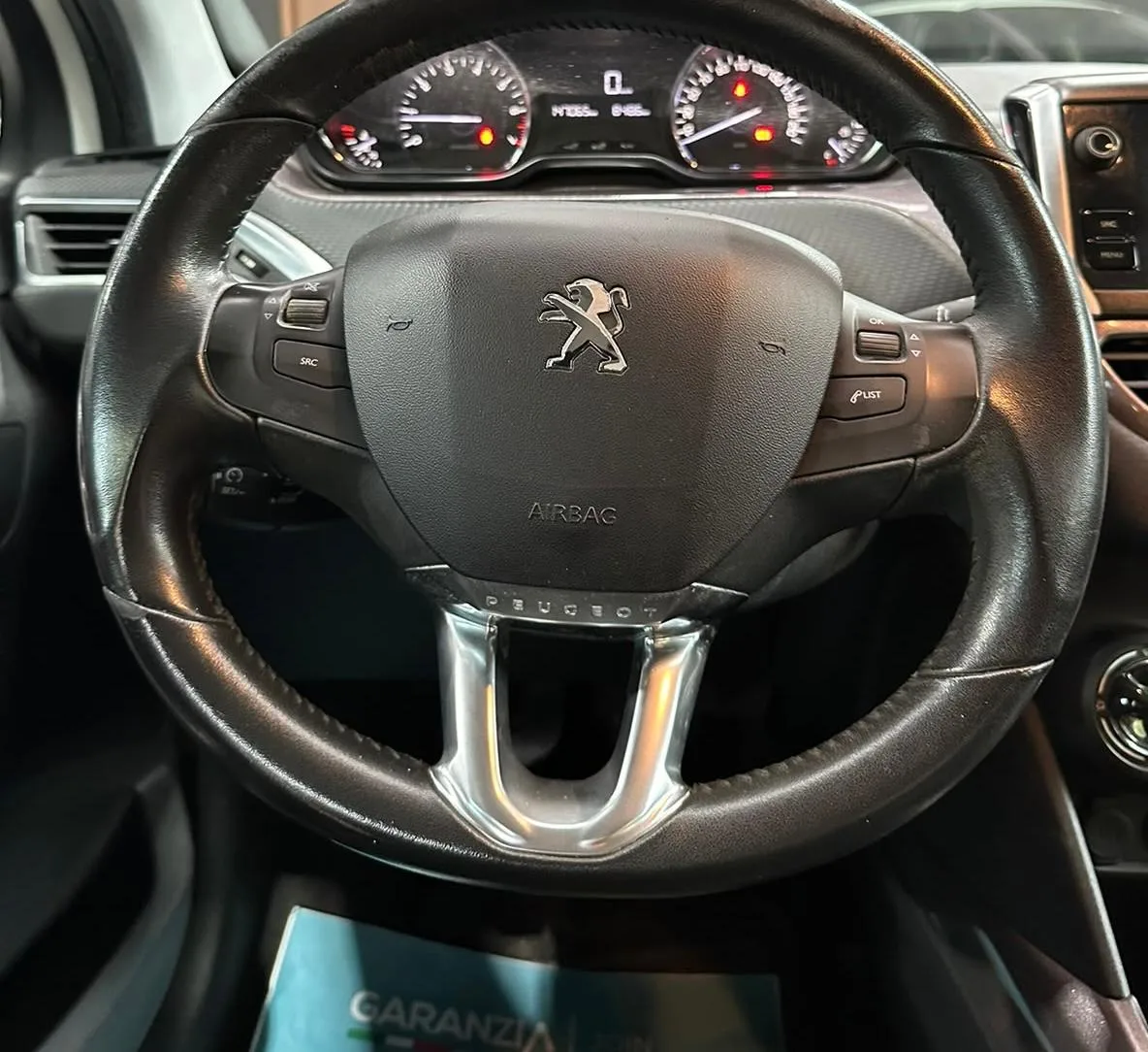 Peugeot 2008 Benzina Neopatentati 2015 — foto 10