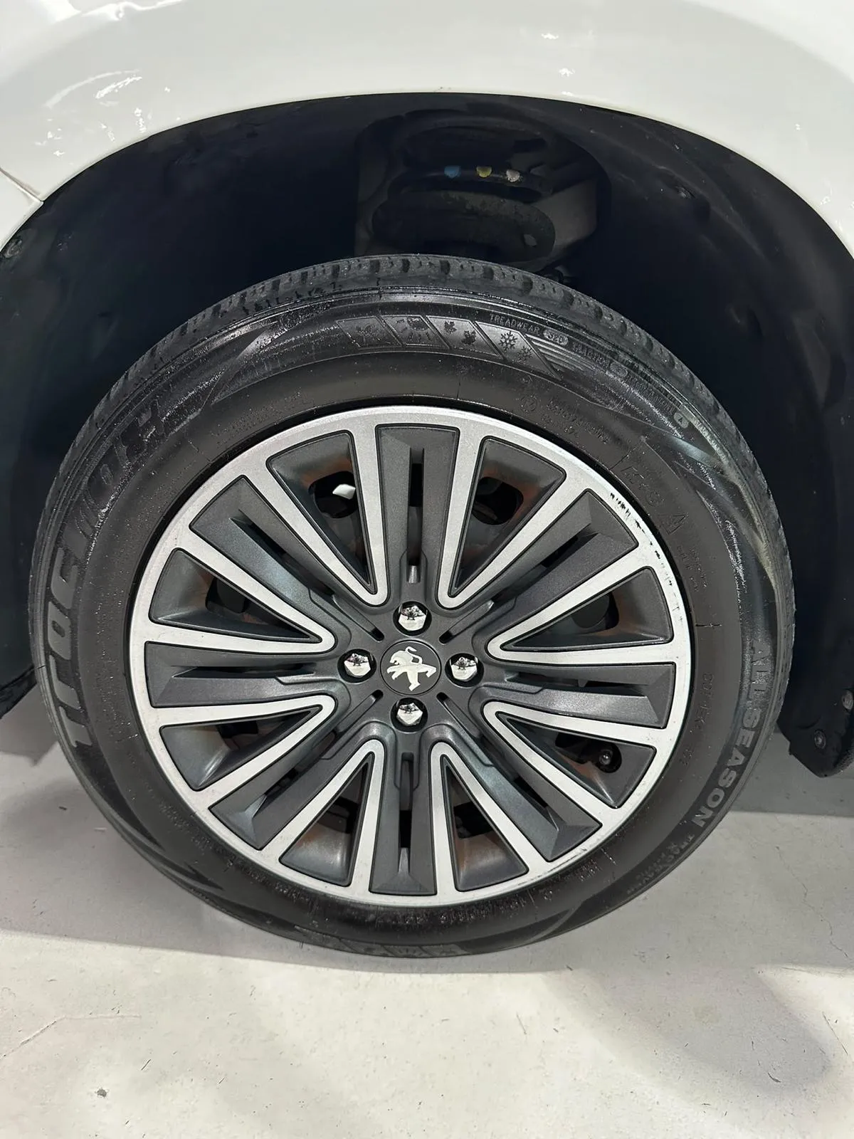 Peugeot 2008 Benzina Neopatentati 2015 — foto 14