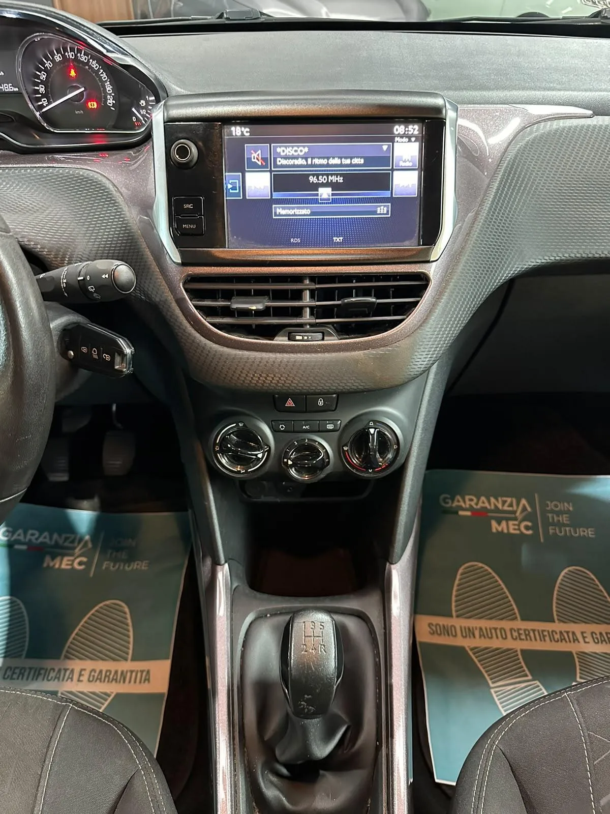 Peugeot 2008 Benzina Neopatentati 2015 — foto 8