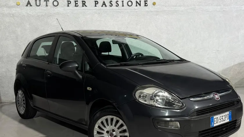 Fiat Benzina 5 posti Neopatentati 2010