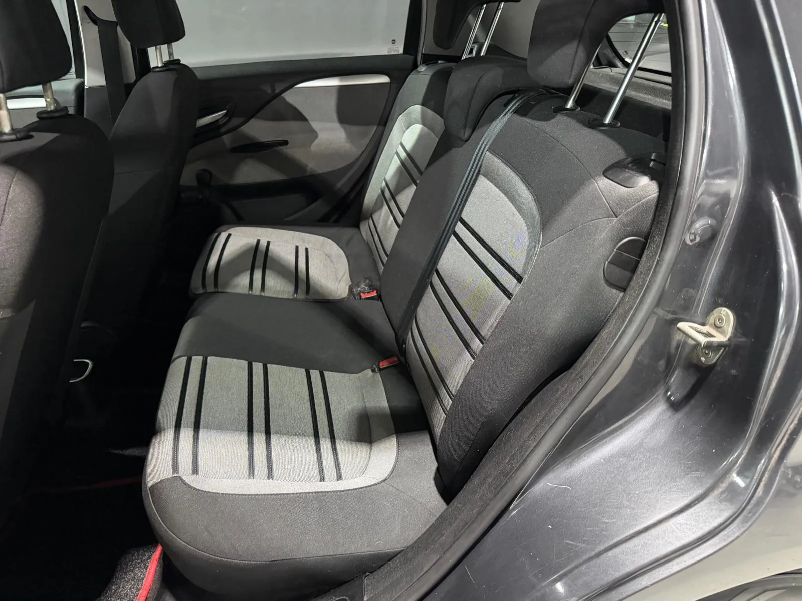 Fiat Benzina 5 posti Neopatentati 2010 — foto 13