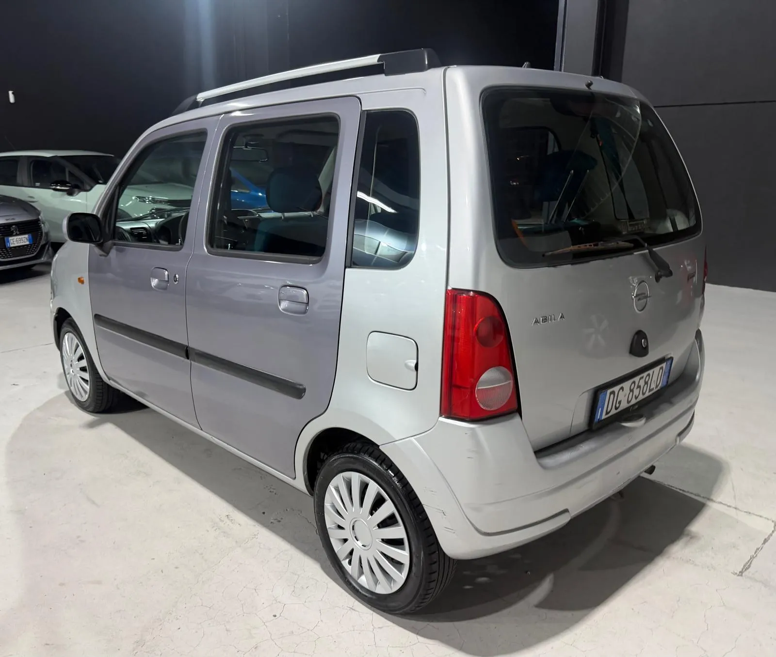 Opel Bicolor Benzina 5 Posti 2007 — foto 4
