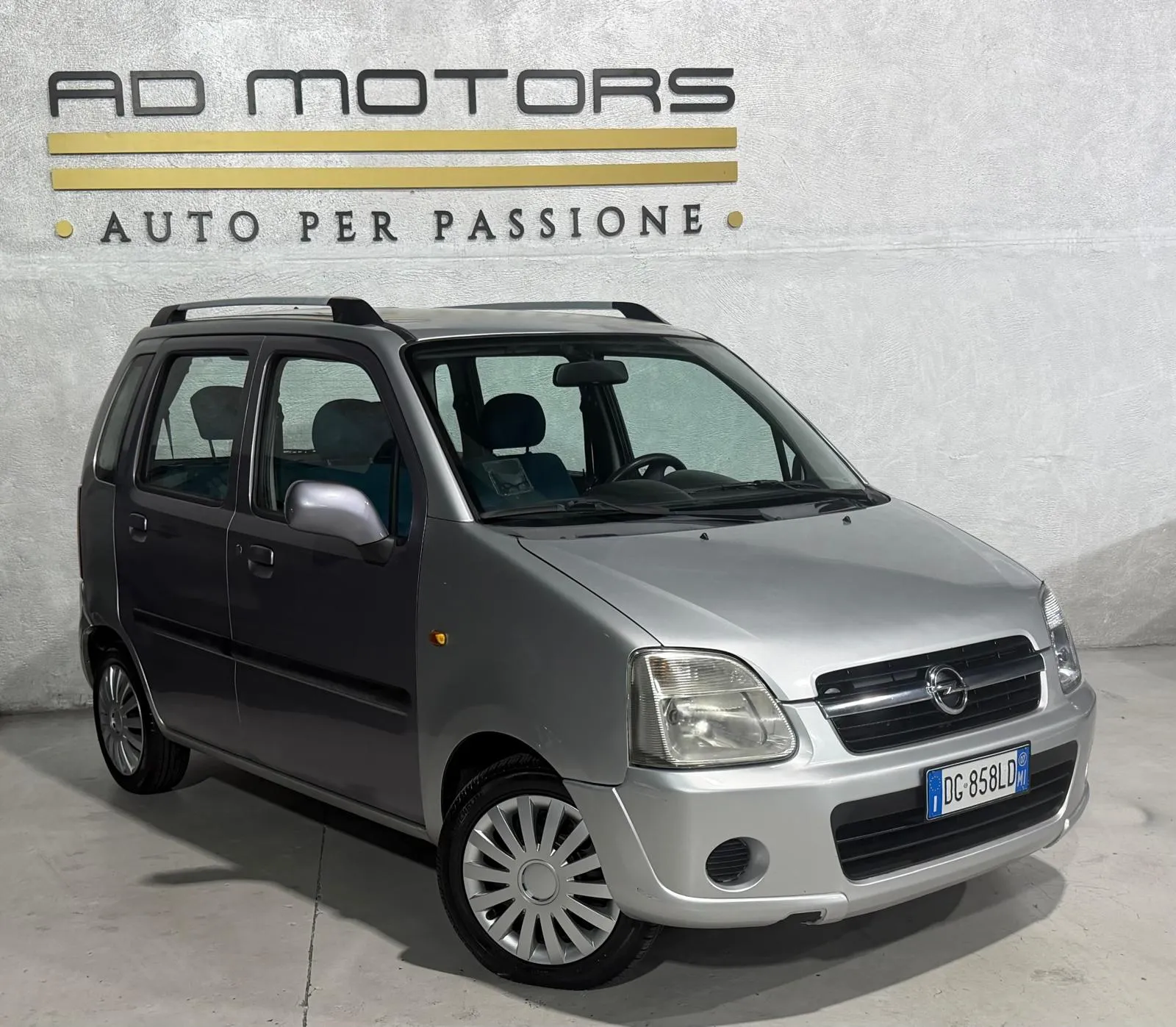 Opel Bicolor Benzina 5 Posti