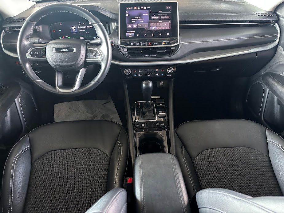 Jeep Compass 1.3 turbo t4 phev Limited 4xe auto 22.000KM 2022 — foto 13