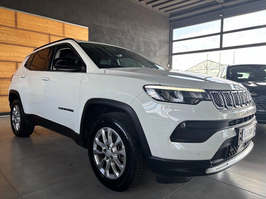 Jeep Compass 1.3 turbo t4 phev Limited 4xe auto 22.000KM 2022 — foto 5