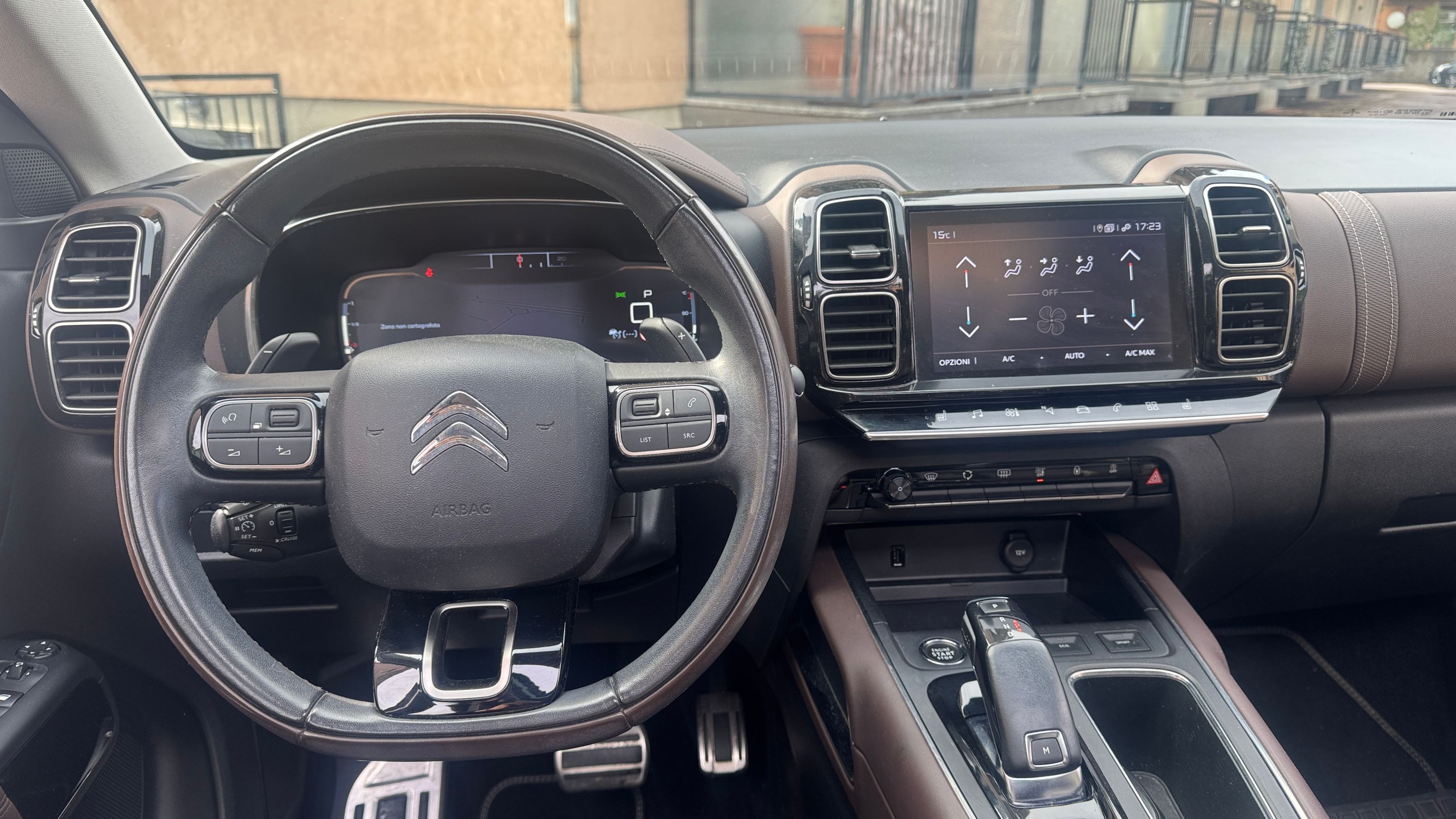 Citroen C5 Aircross 1.5 bluehdi Shine s&s 130cv eat8  TETTO APRIBILE 2019 — foto 9
