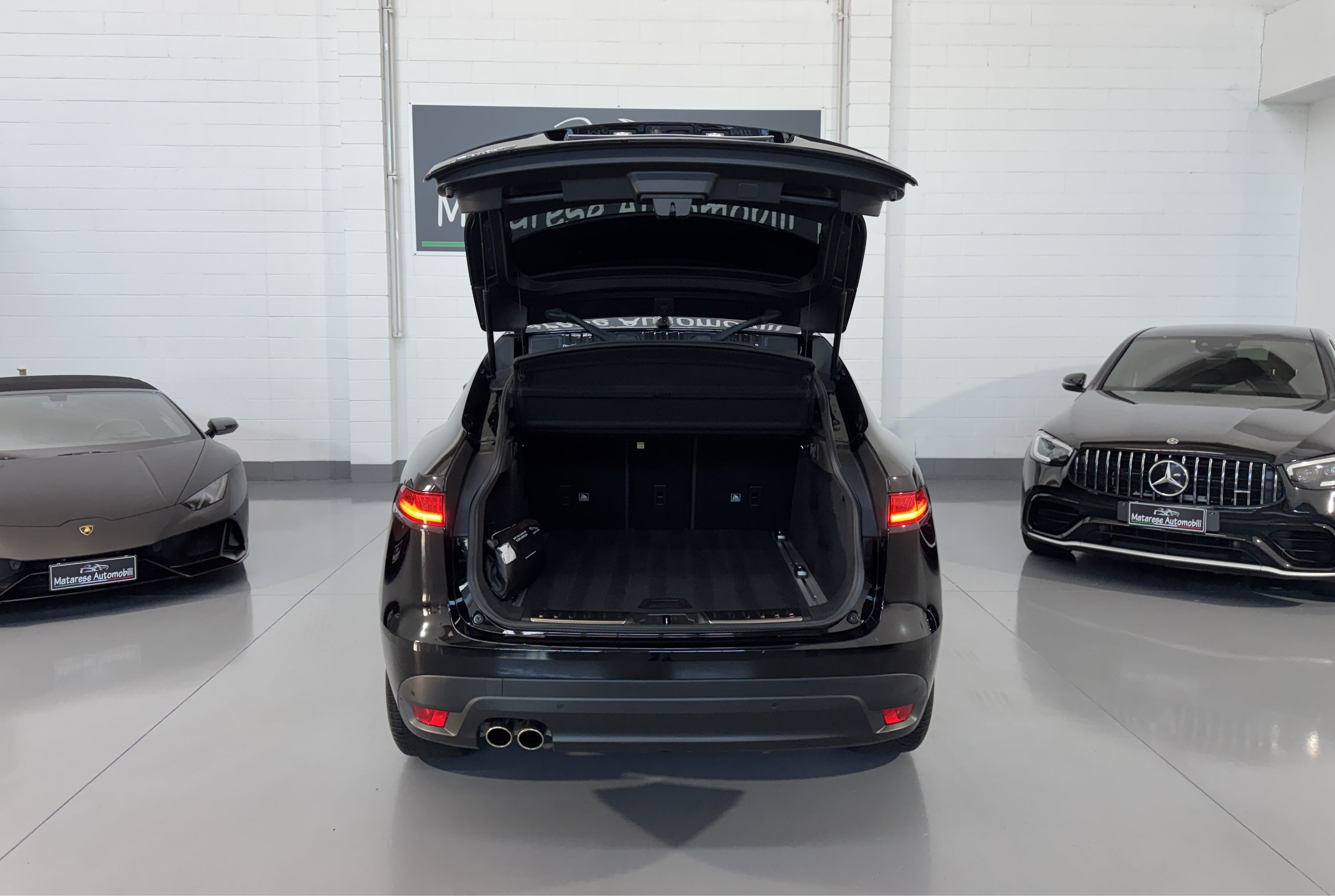 Jaguar F-Pace R-Sport 2.0cc 180cv AWD CarPlay Finanziabile 2018 — foto 6