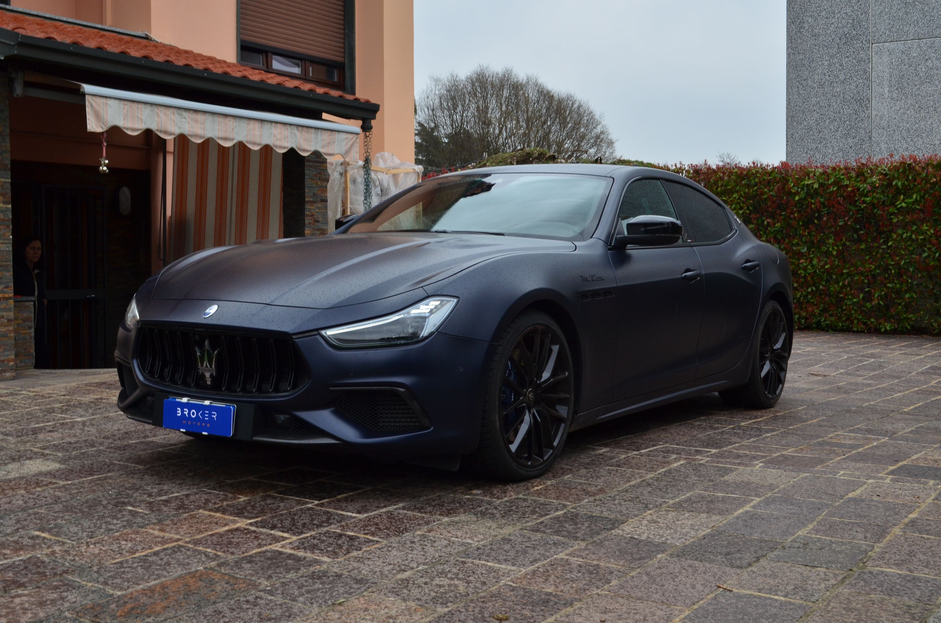 Maserati Ghibli 3.8 V8 Trofeo 580cv rwd auto 2023 — foto 2