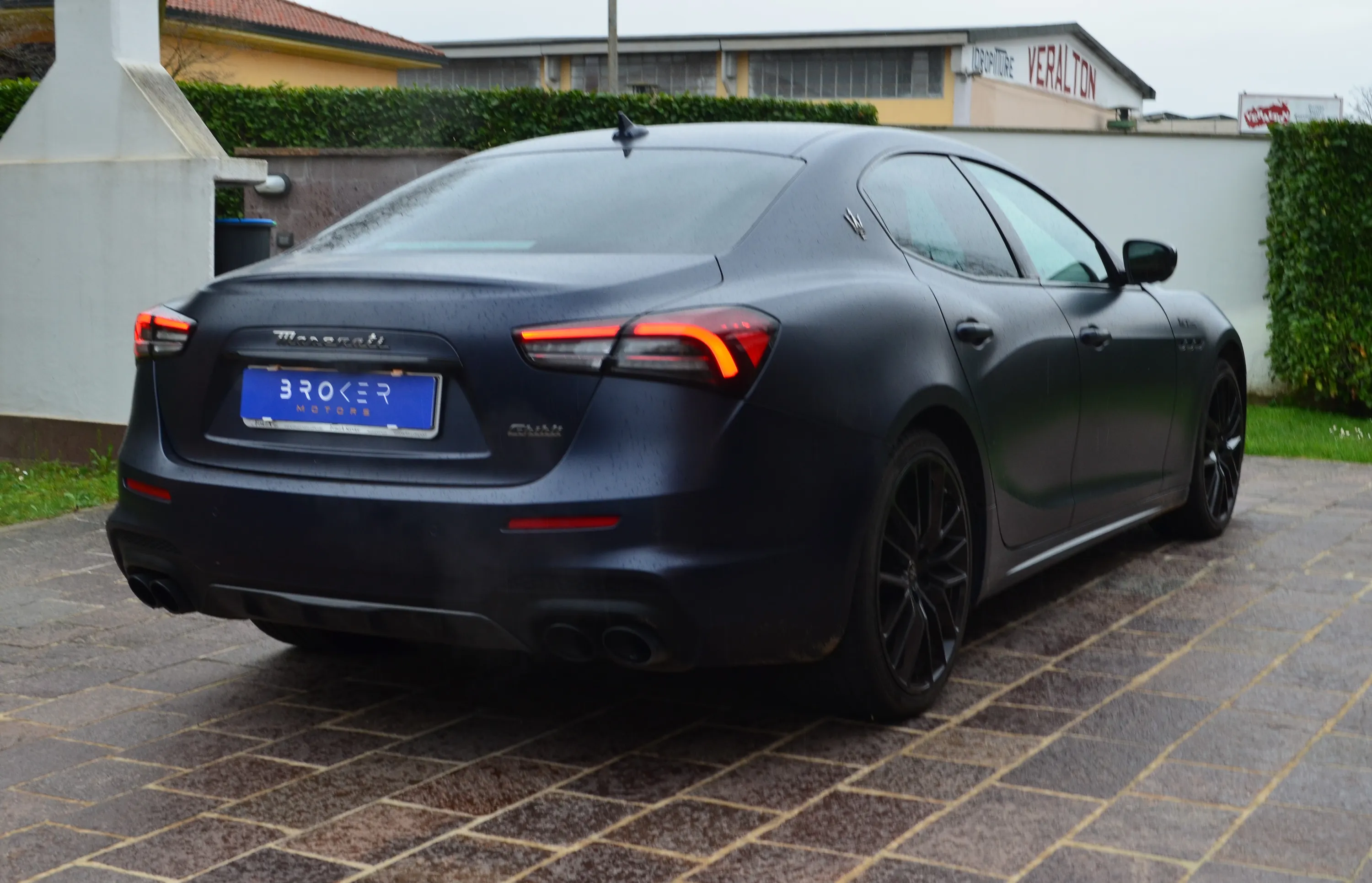 Maserati Ghibli 3.8 V8 Trofeo 580cv rwd auto 2023 — foto 17
