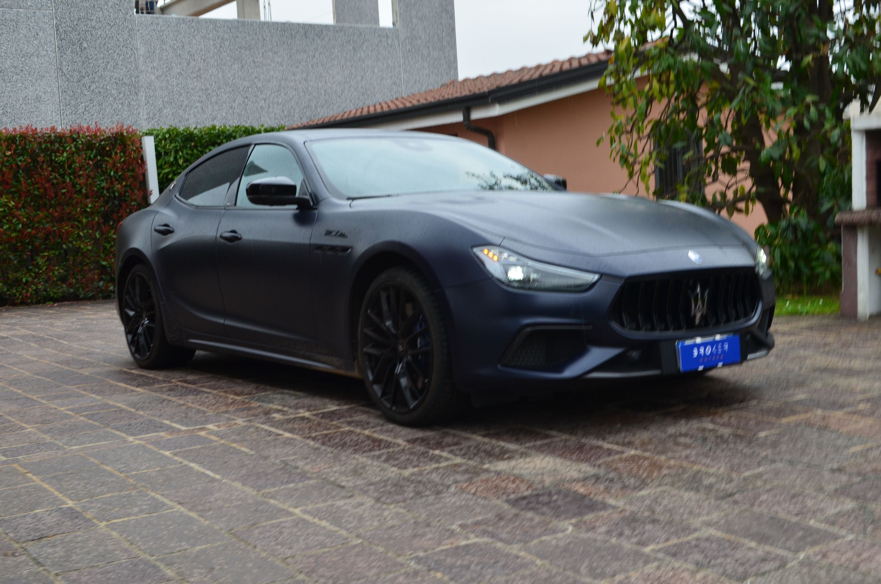 Maserati Ghibli 3.8 V8 Trofeo 580cv rwd auto 2023 — foto 7