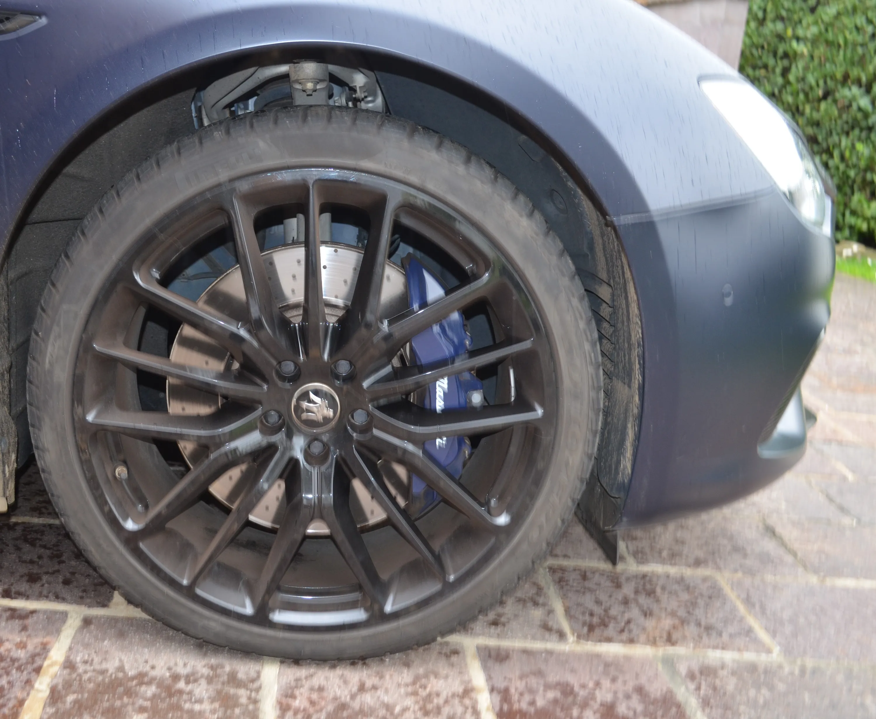 Maserati Ghibli 3.8 V8 Trofeo 580cv rwd auto 2023 — foto 24