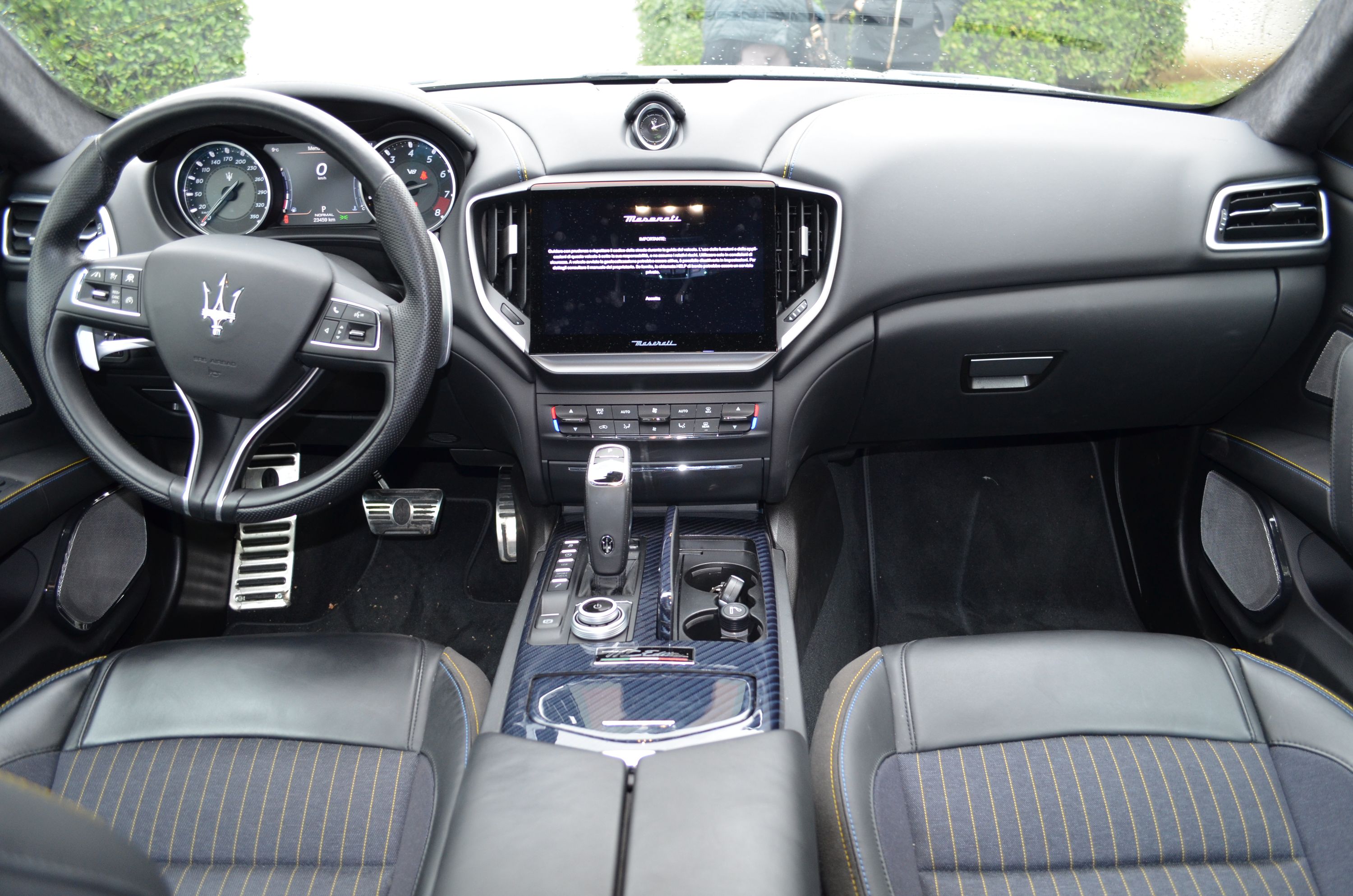 Maserati Ghibli 3.8 V8 Trofeo 580cv rwd auto 2023 — foto 8