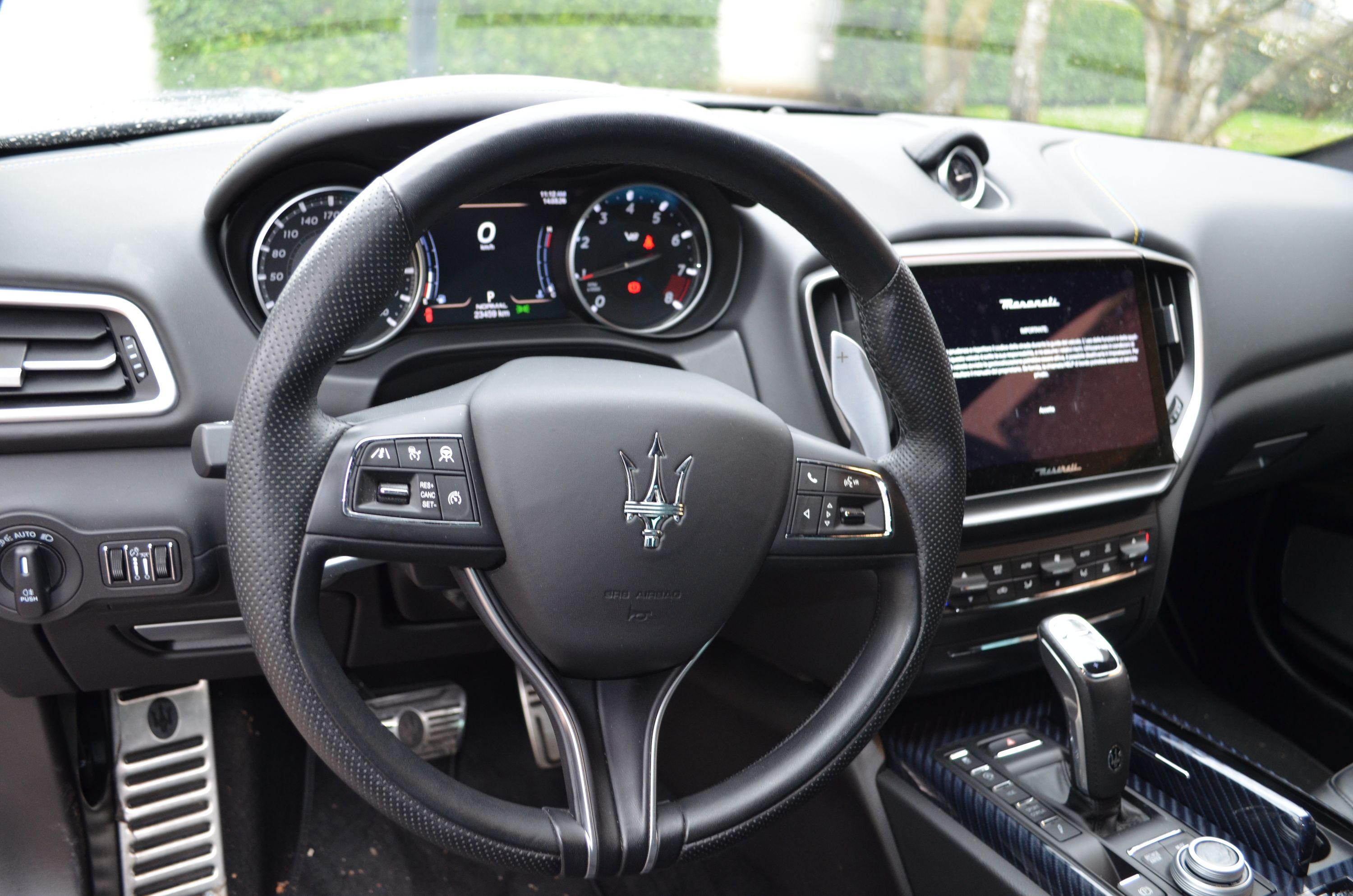 Maserati Ghibli 3.8 V8 Trofeo 580cv rwd auto 2023 — foto 12