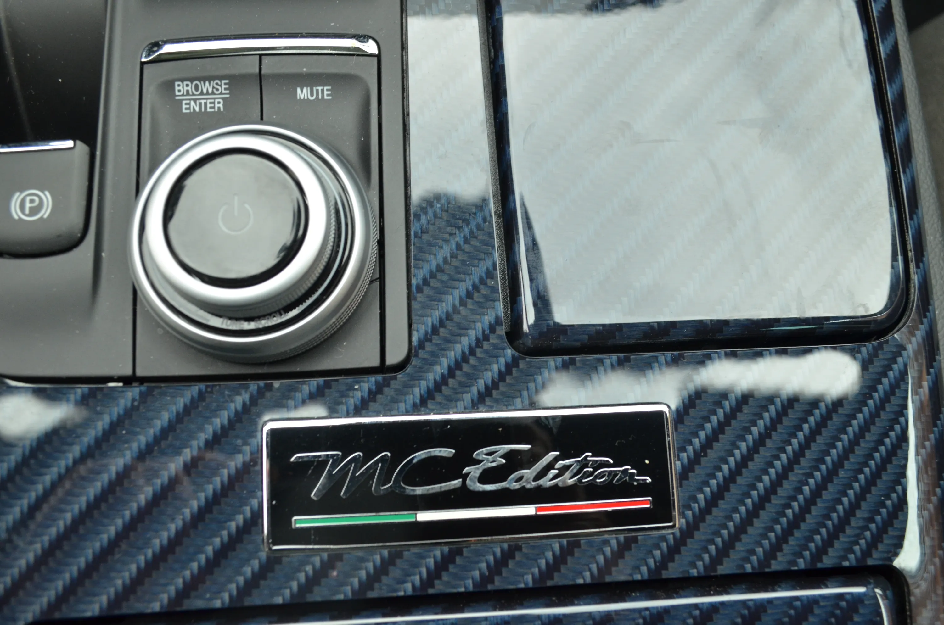 Maserati Ghibli 3.8 V8 Trofeo 580cv rwd auto 2023 — foto 18