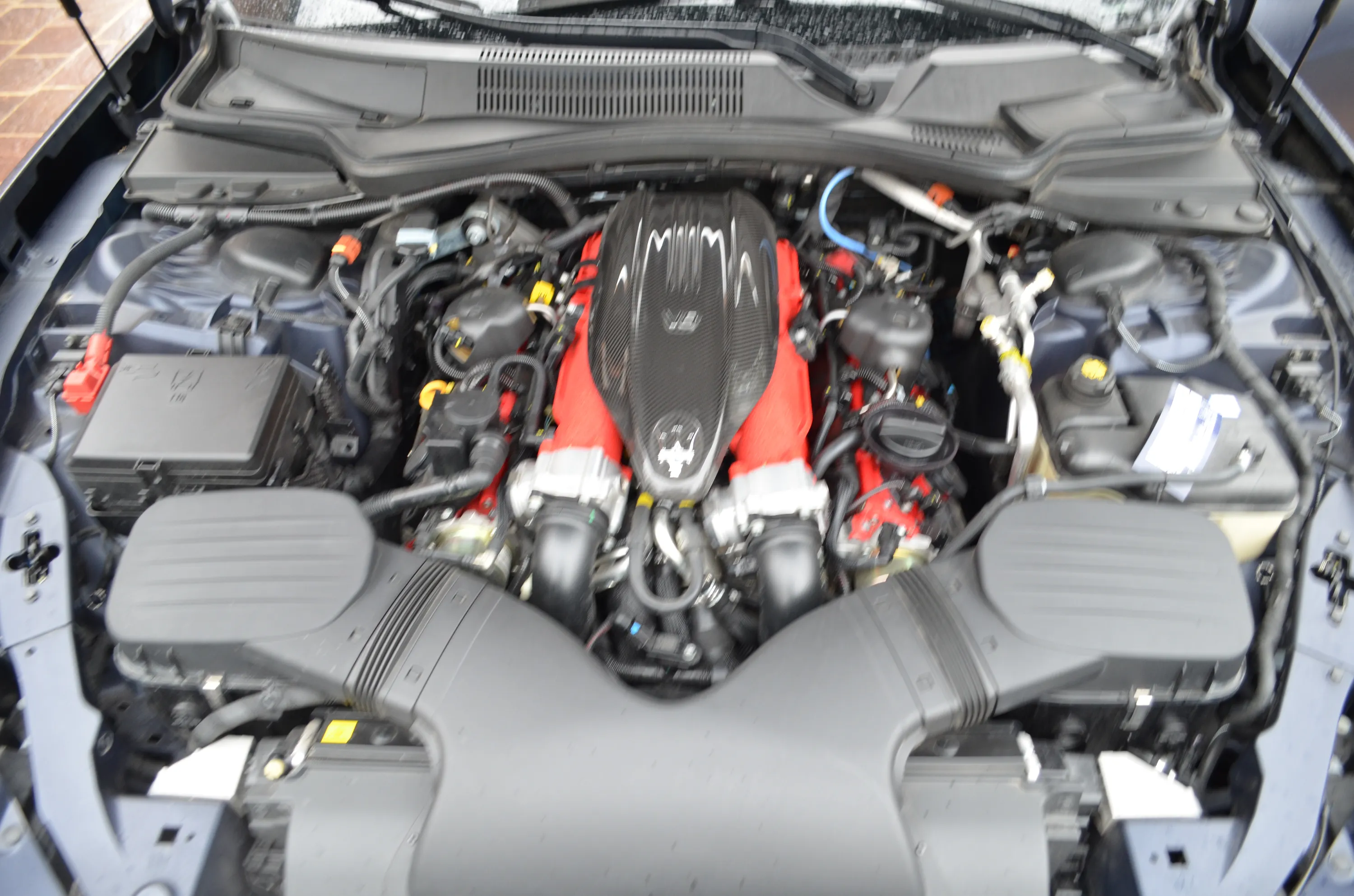 Maserati Ghibli 3.8 V8 Trofeo 580cv rwd auto 2023 — foto 25
