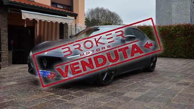 Maserati Ghibli 3.8 V8 Trofeo 580cv rwd auto