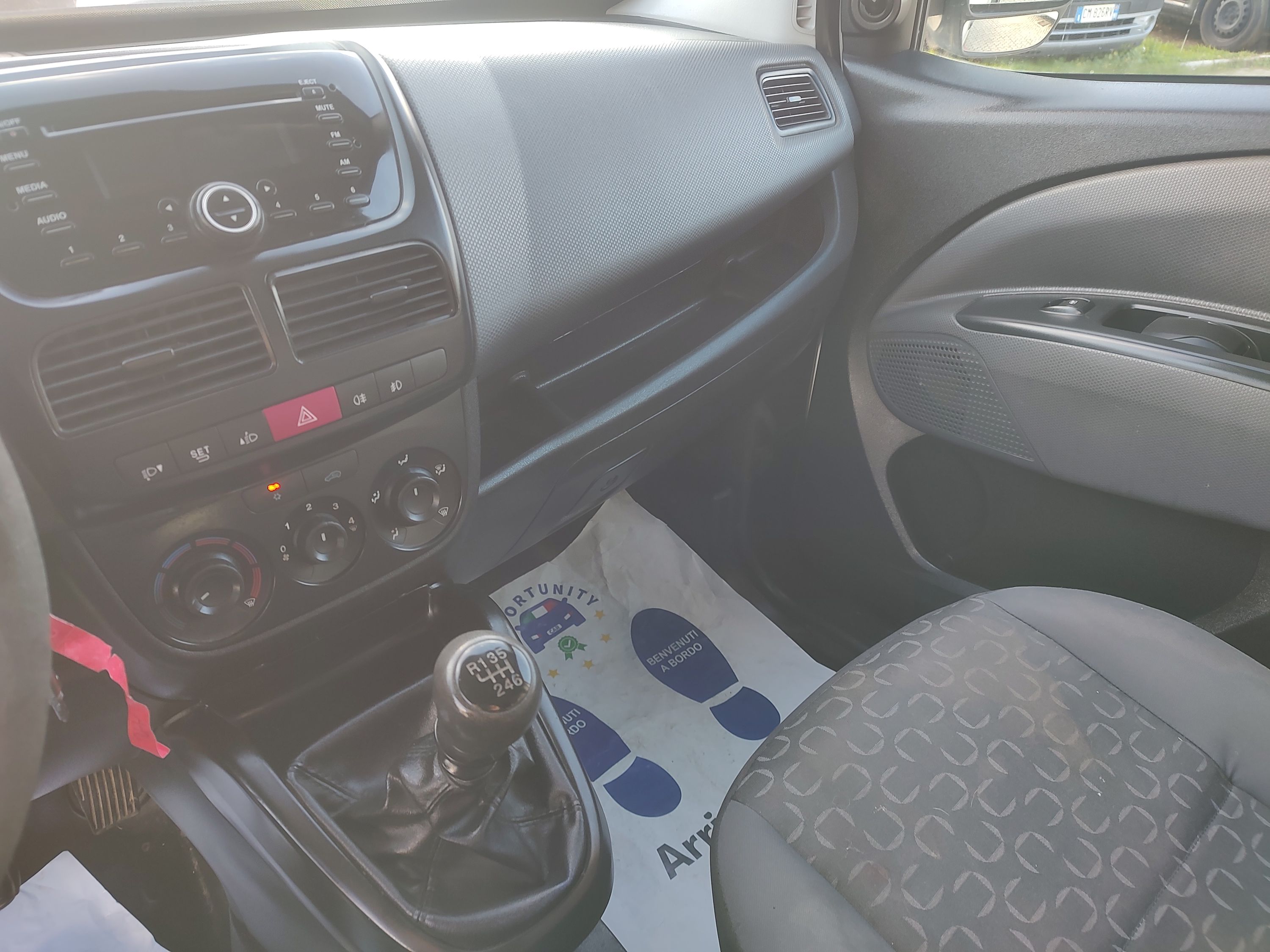Fiat Doblo 1.4 tjt natural power Emotion 120cv 2014 — foto 10