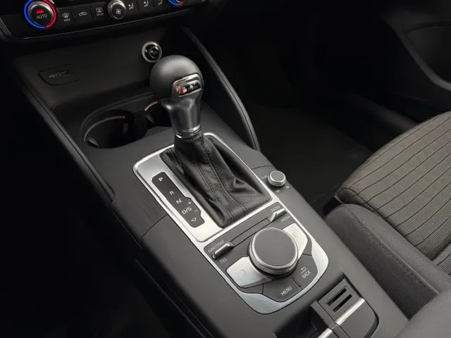 Audi A3 Sportback 35 1.5 tfsi Sport 150cv s-tronic 2018 — foto 17