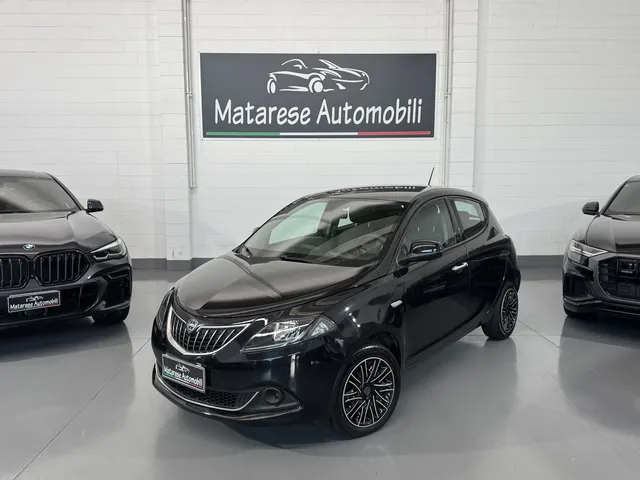 Lancia Ypsilon Hybrid 5p 1.0cc 70cv Bluetooth+Clima OK Neopatentati