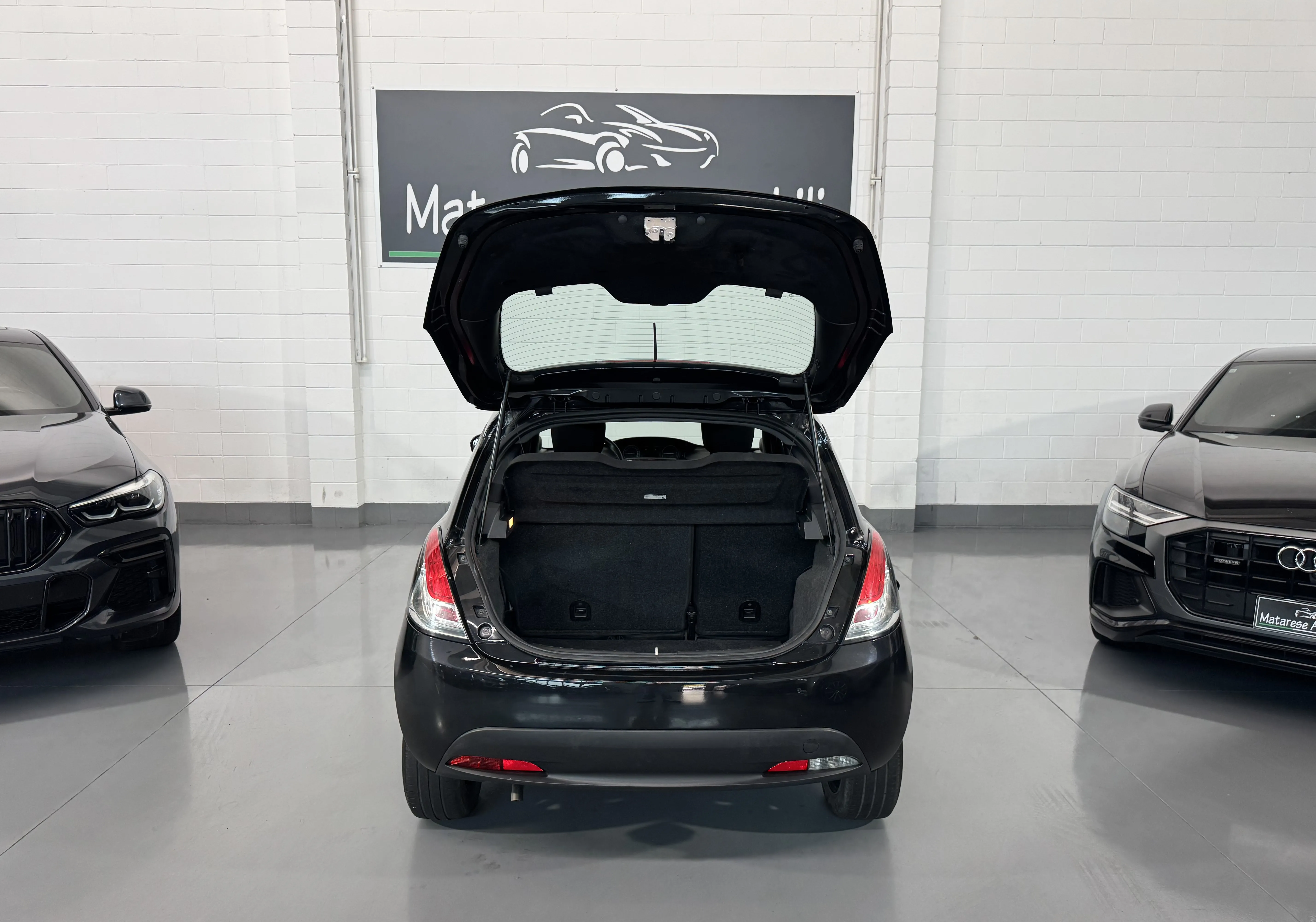 Lancia Ypsilon Hybrid 5p 1.0cc 70cv Bluetooth+Clima OK Neopatentati 2022 — foto 6