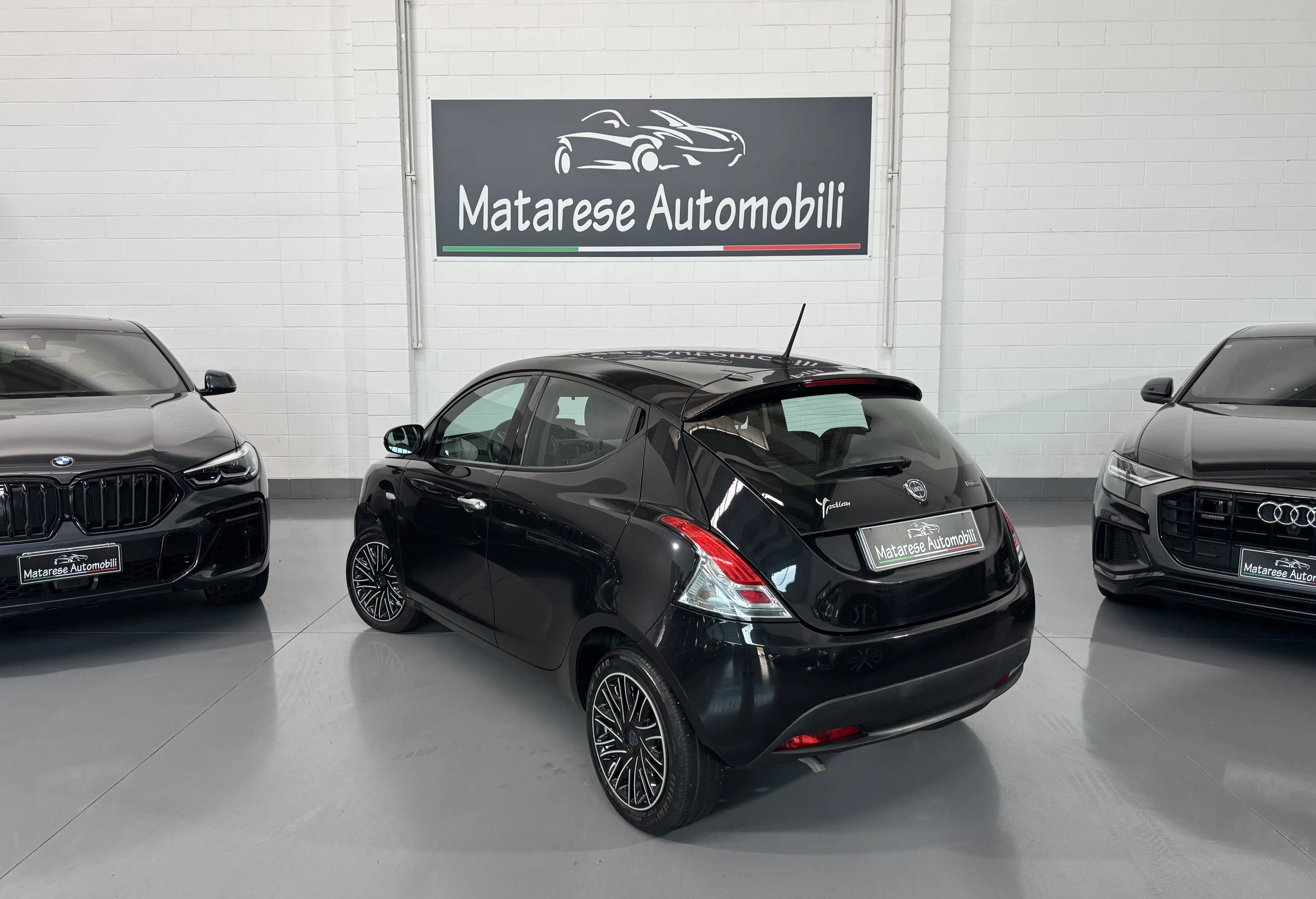 Lancia Ypsilon Hybrid 5p 1.0cc 70cv Bluetooth+Clima OK Neopatentati 2022 — foto 3