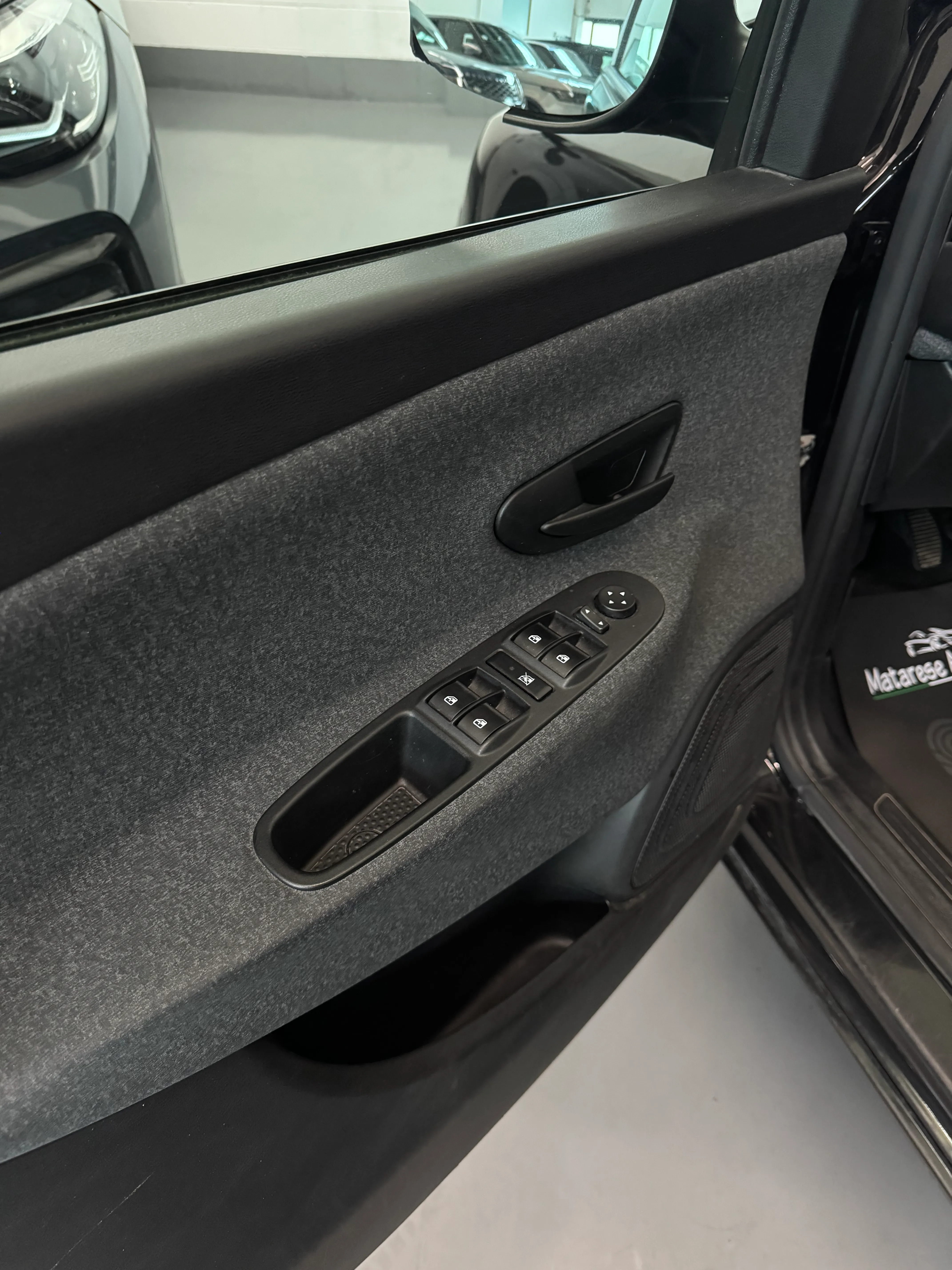 Lancia Ypsilon Hybrid 5p 1.0cc 70cv Bluetooth+Clima OK Neopatentati 2022 — foto 8