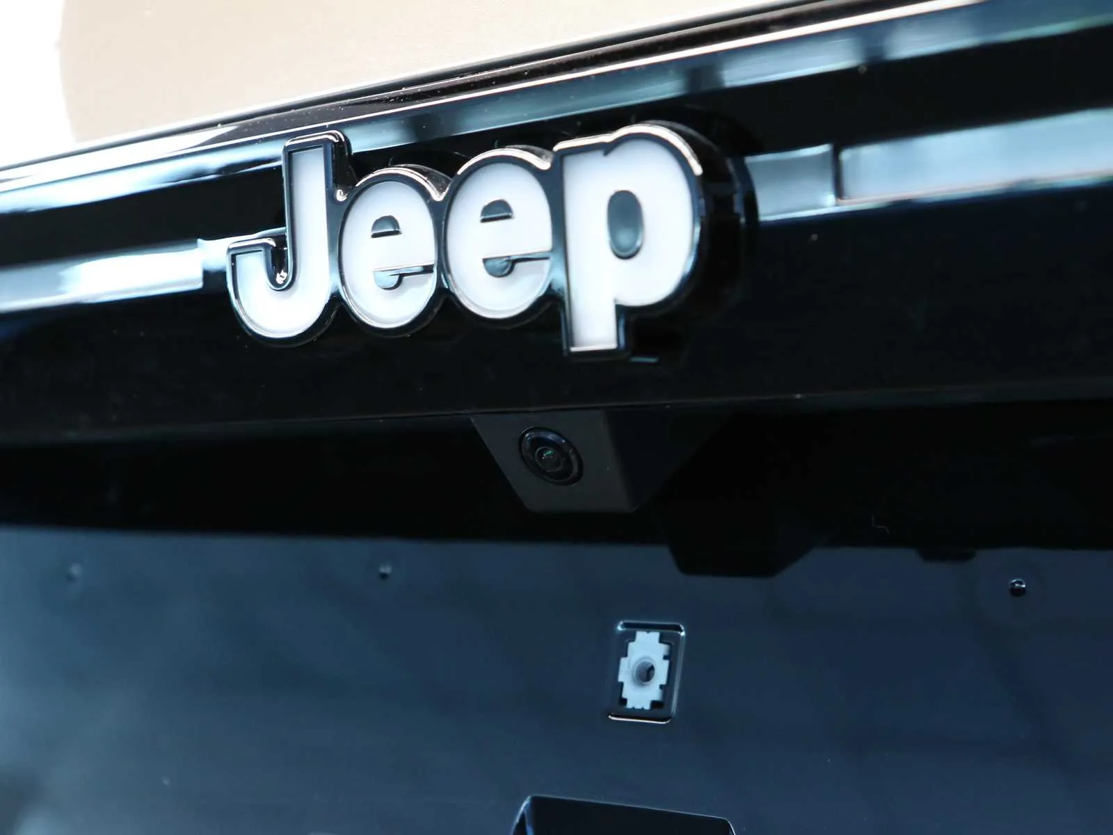 Jeep Compass 1.2 turbo e-hybrid mhev Summit fwd 145cv edct6 2026 — foto 45