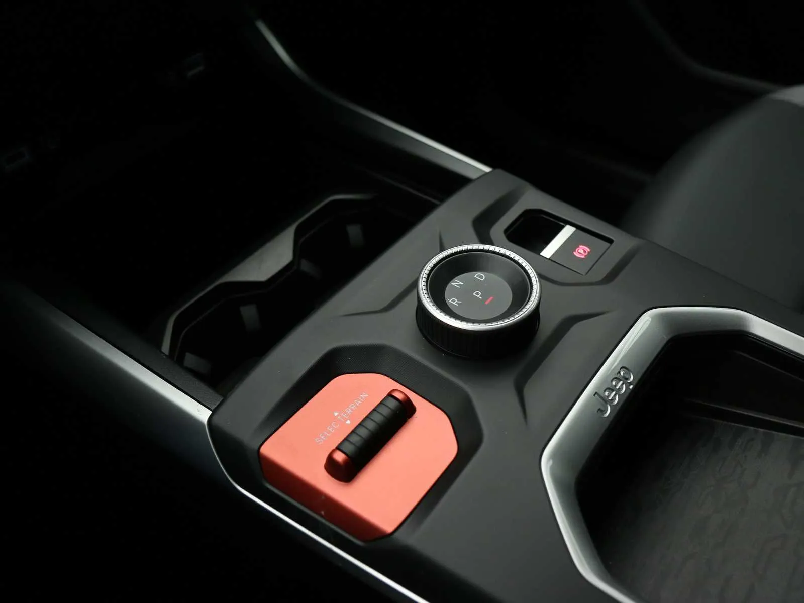 Jeep Compass 1.2 turbo e-hybrid mhev Summit fwd 145cv edct6 2026 — foto 32