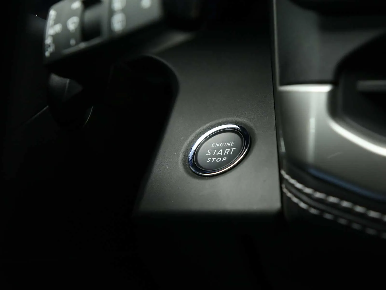 Jeep Compass 1.2 turbo e-hybrid mhev Summit fwd 145cv edct6 2026 — foto 19
